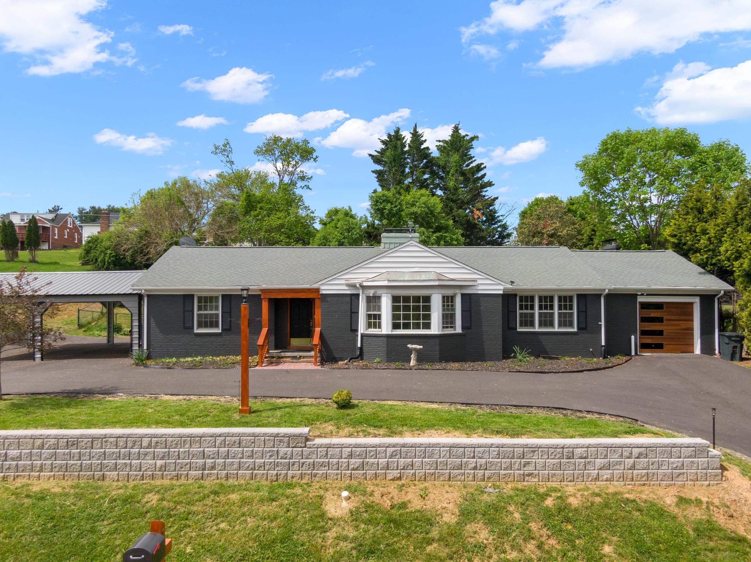 104 Oaklawn Avenue Galax VA 24333