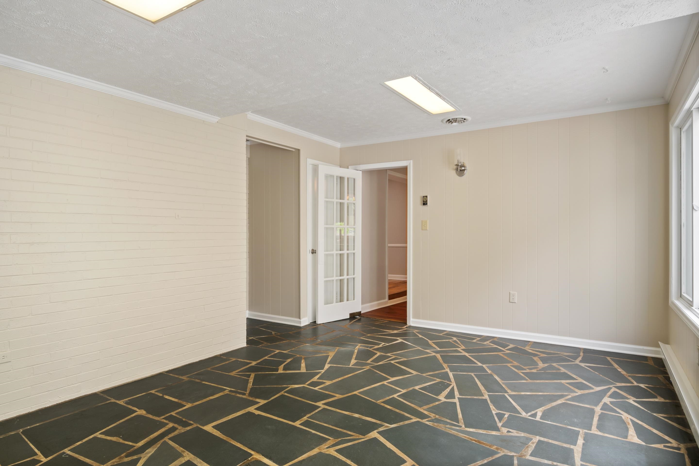 104 Oaklawn Avenue Galax VA 24333