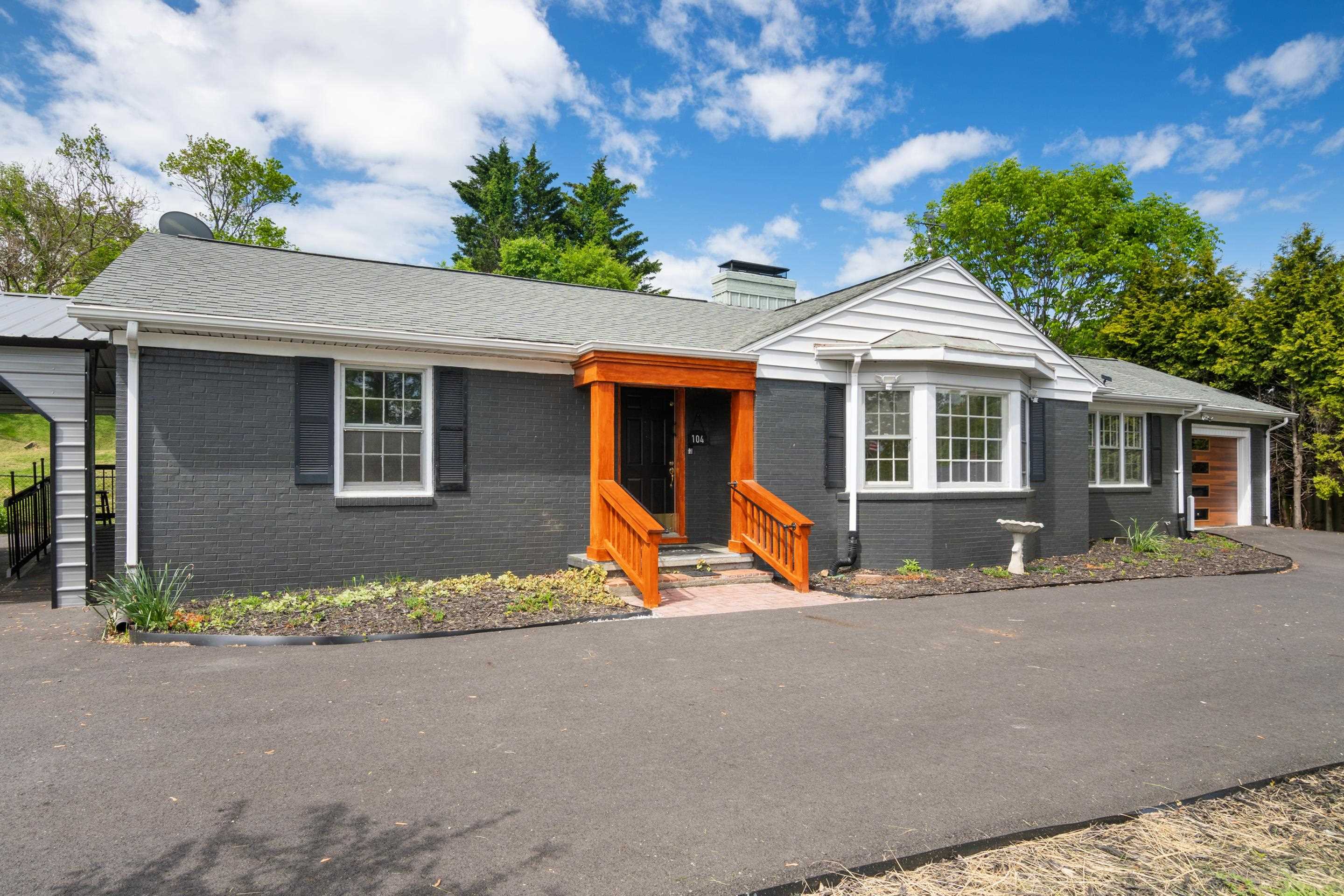 104 Oaklawn Avenue Galax VA 24333