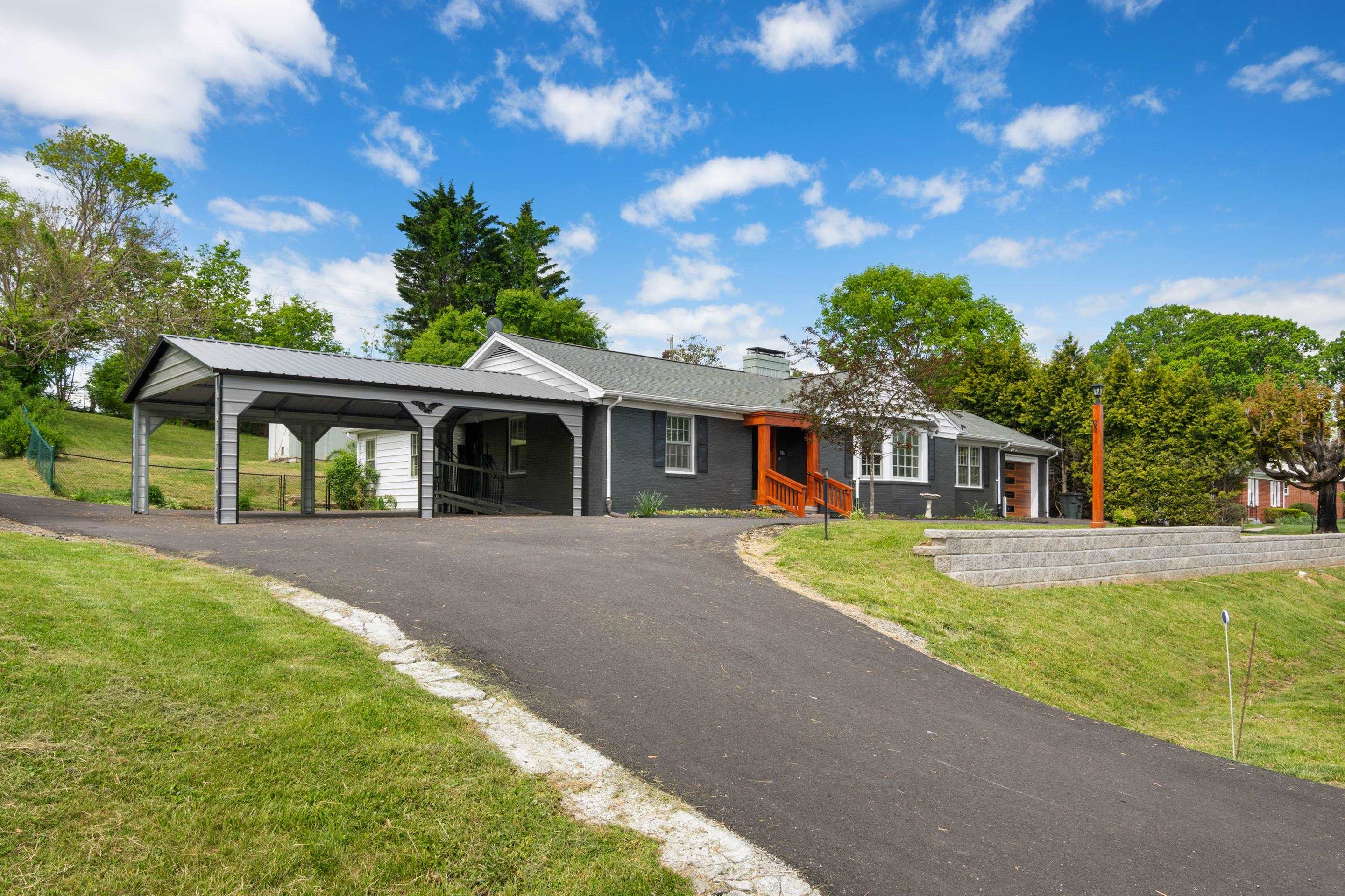 104 Oaklawn Avenue Galax VA 24333