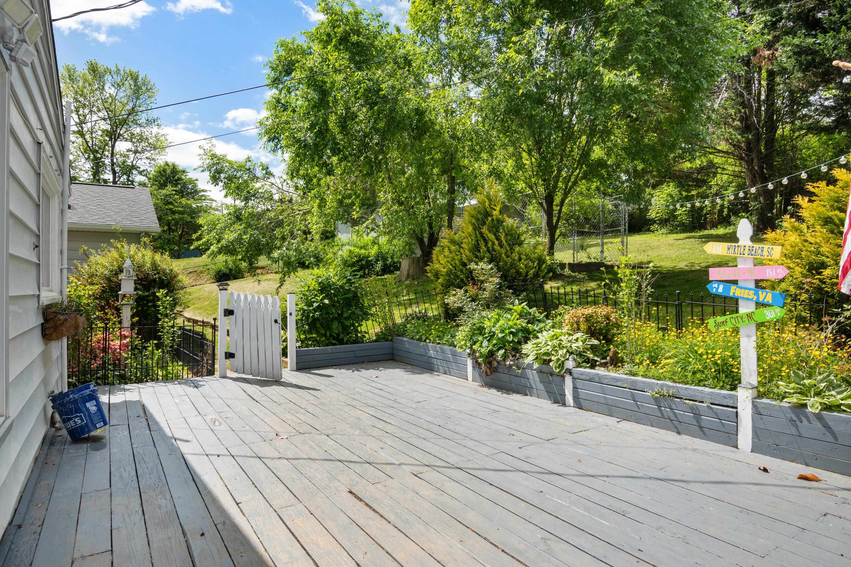 104 Oaklawn Avenue Galax VA 24333