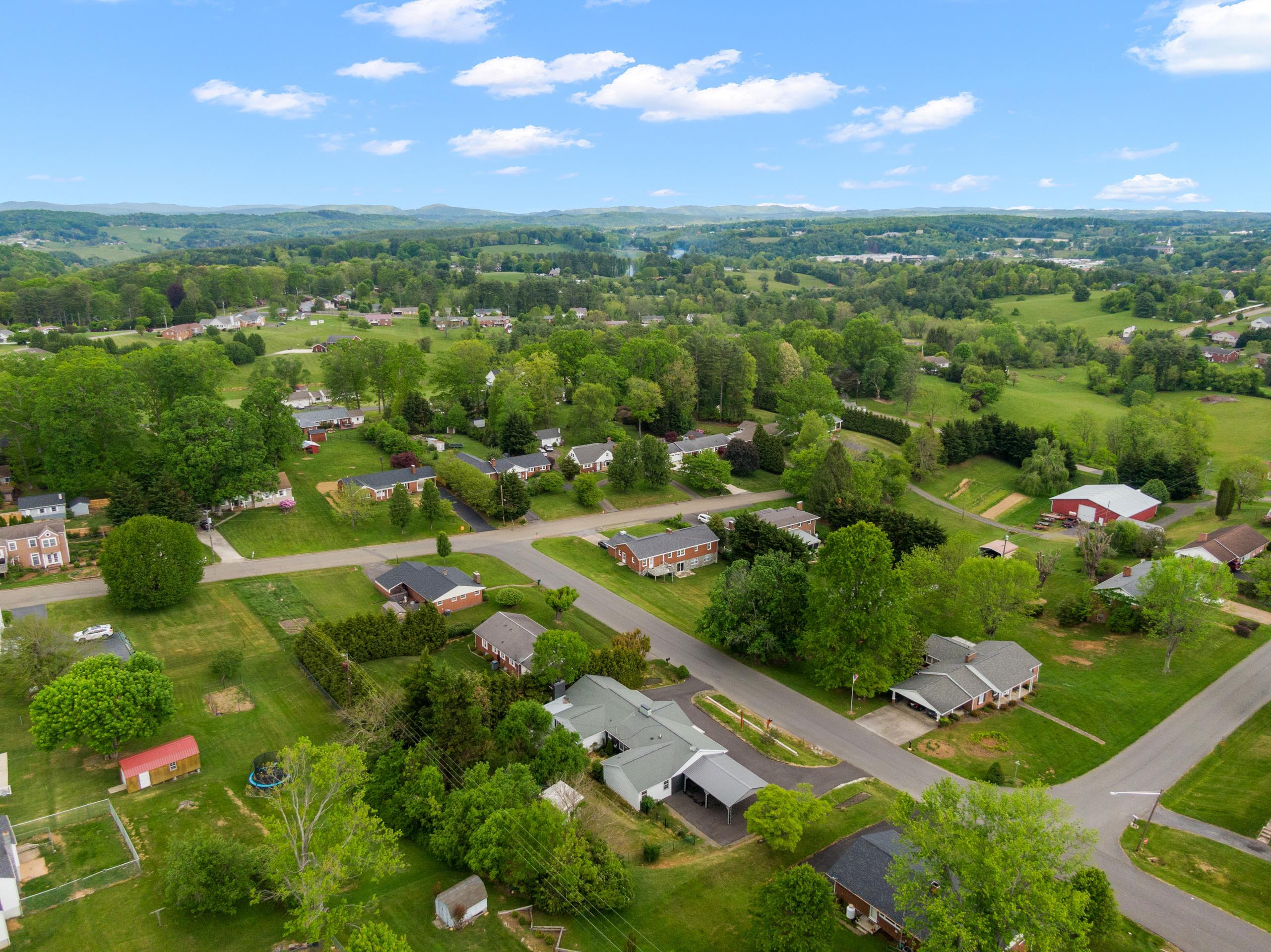 104 Oaklawn Avenue Galax VA 24333