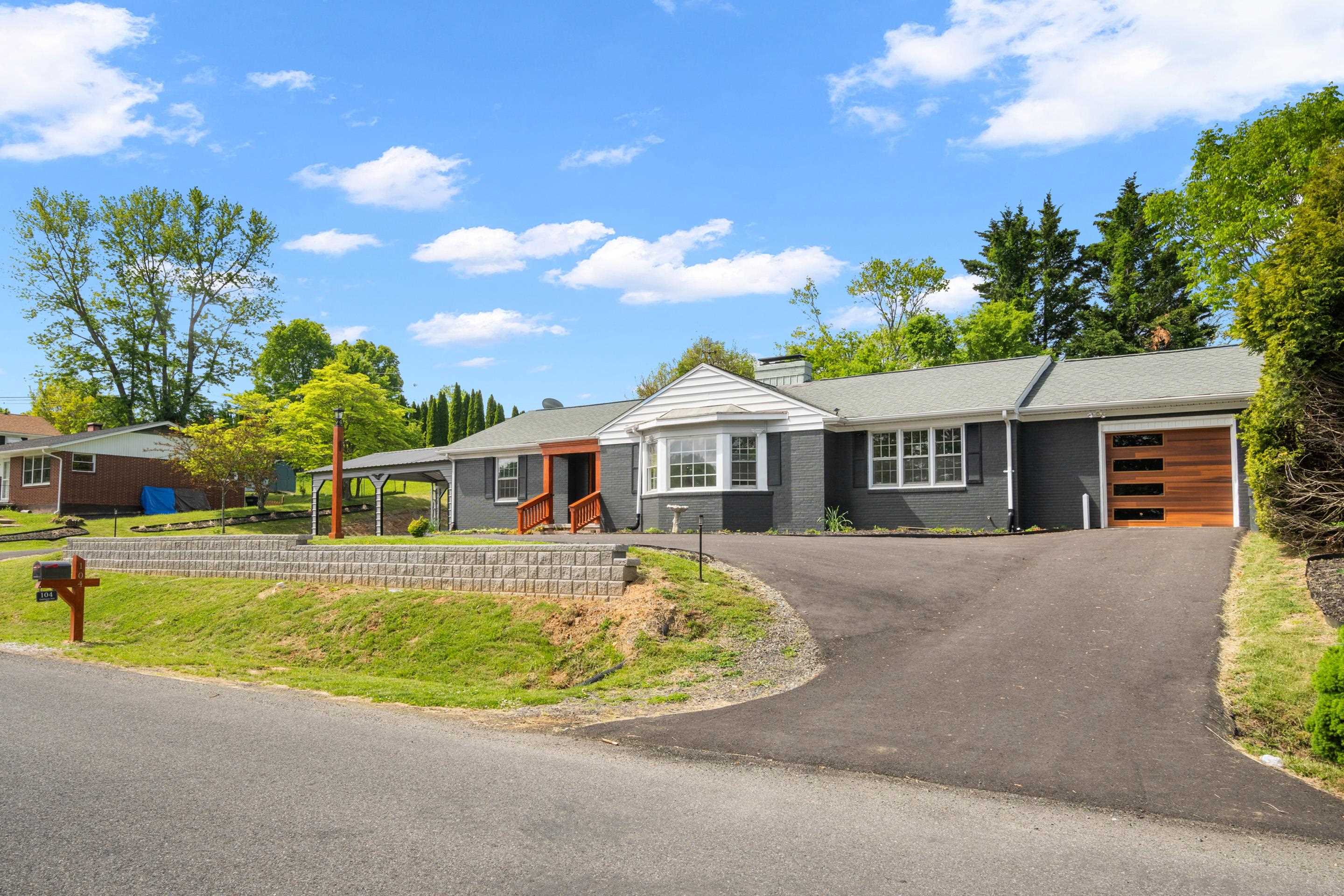 104 Oaklawn Avenue Galax VA 24333