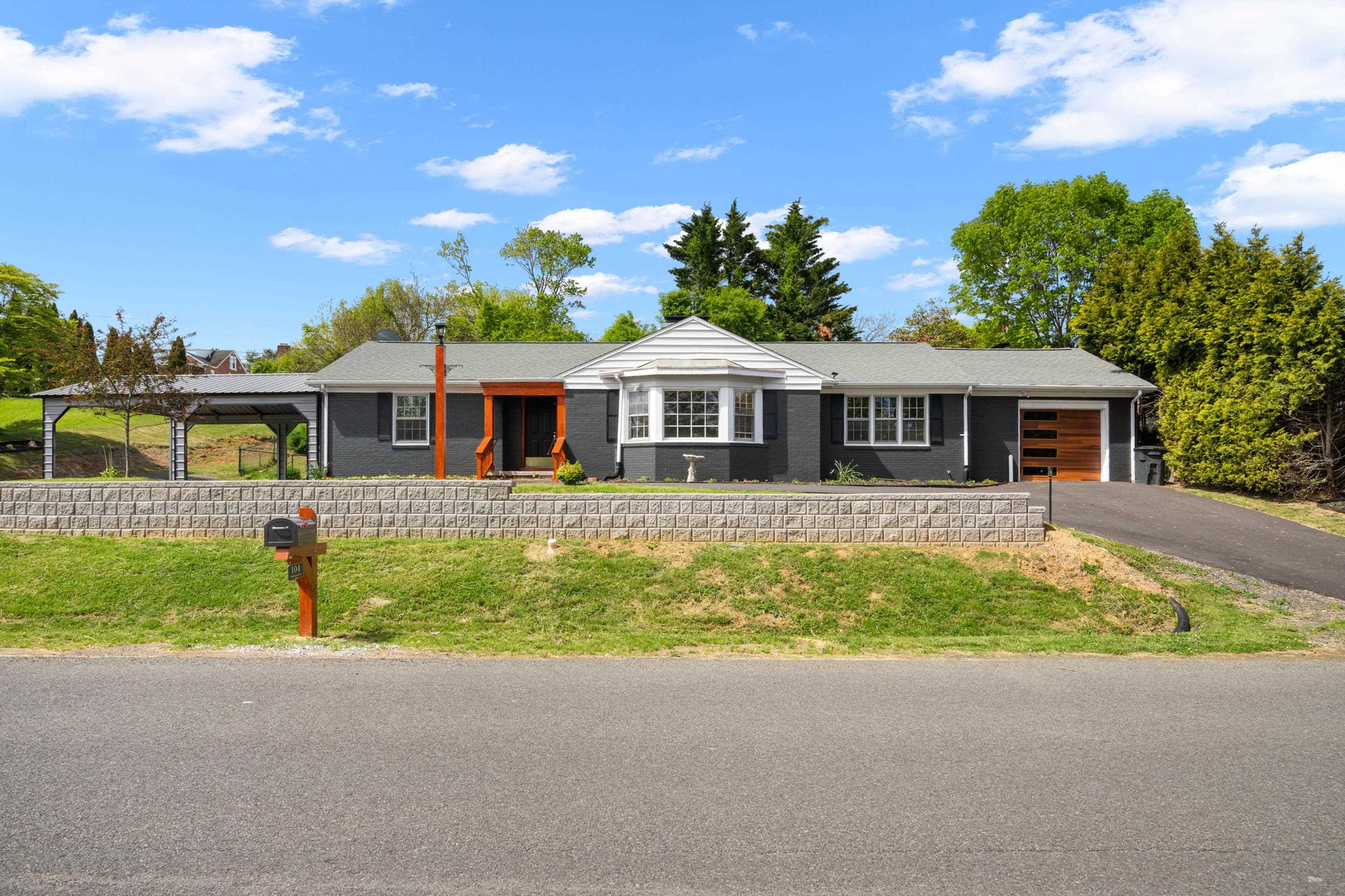 104 Oaklawn Avenue Galax VA 24333