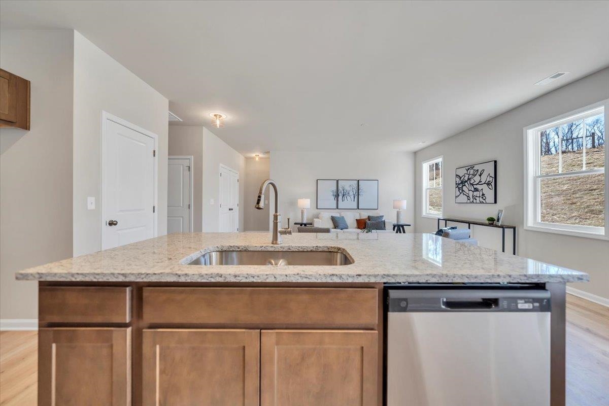 7379 King's Pointe Drive Fairlawn VA 24141