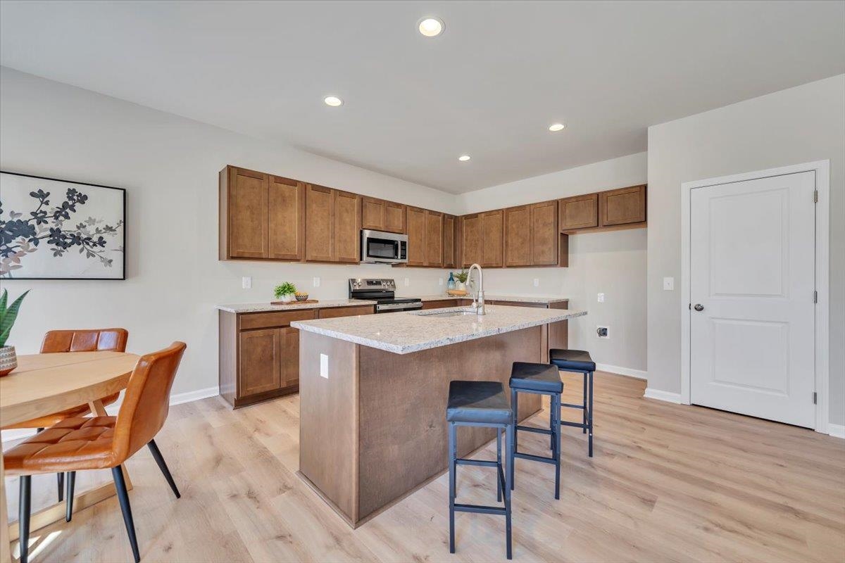 7379 King's Pointe Drive Fairlawn VA 24141