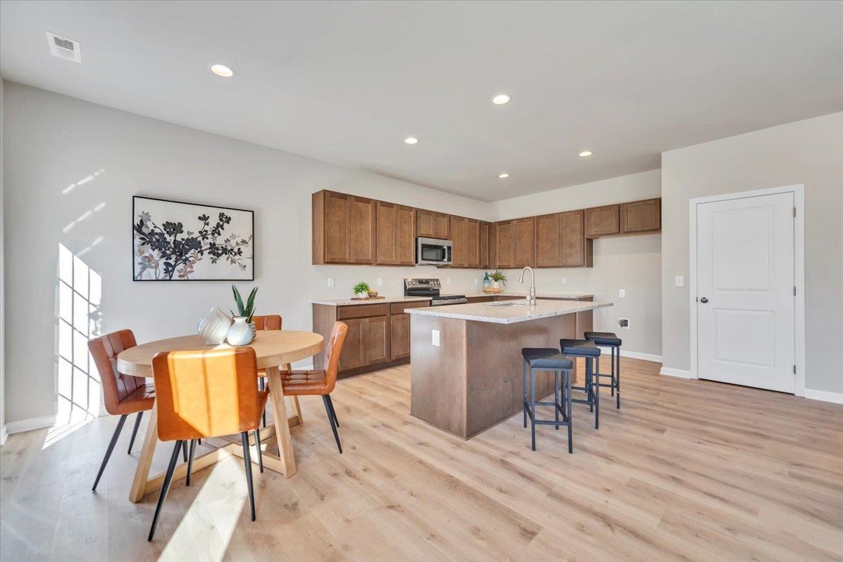 7379 King's Pointe Drive Fairlawn VA 24141