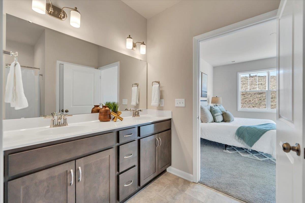 7379 King's Pointe Drive Fairlawn VA 24141