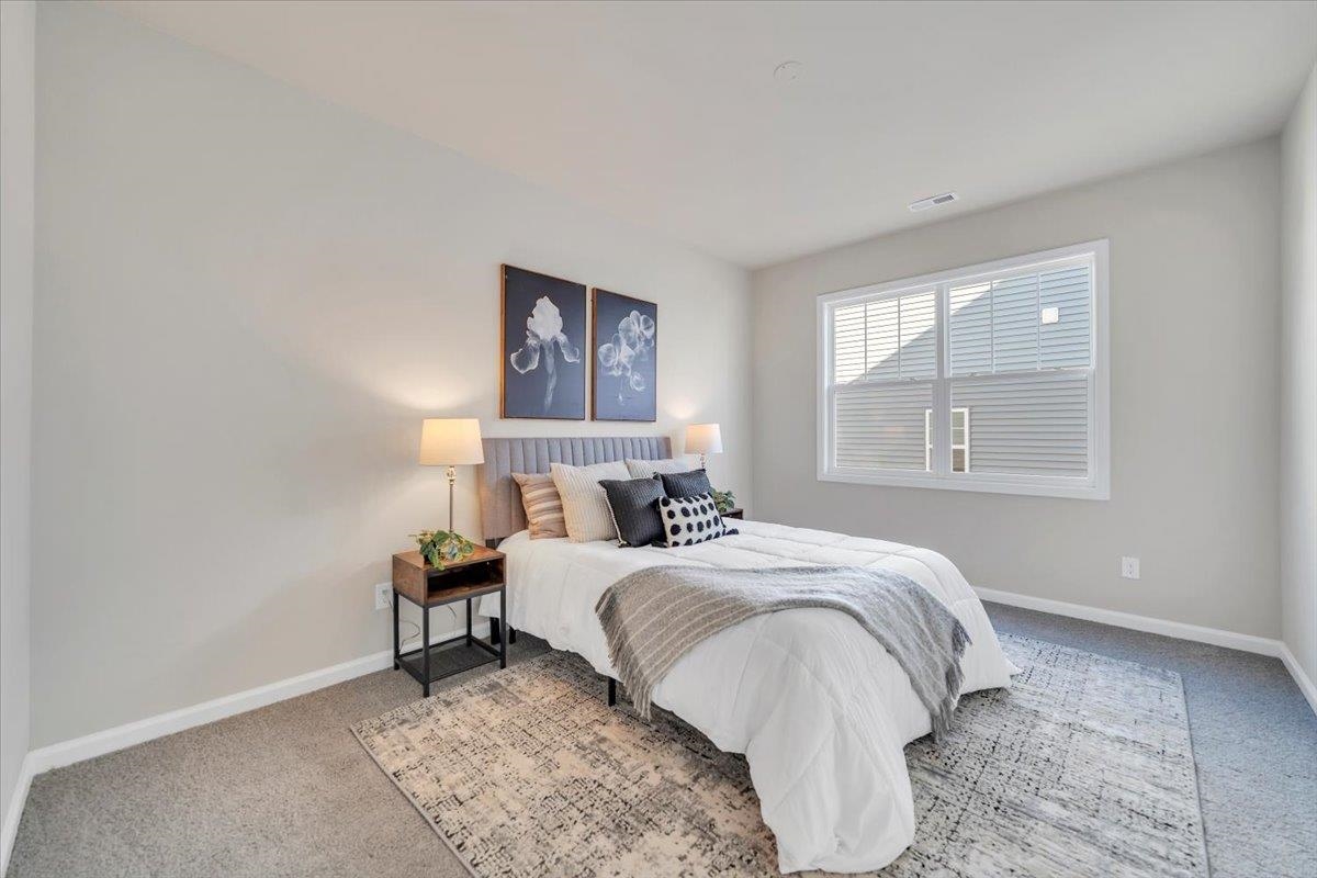 7379 King's Pointe Drive Fairlawn VA 24141