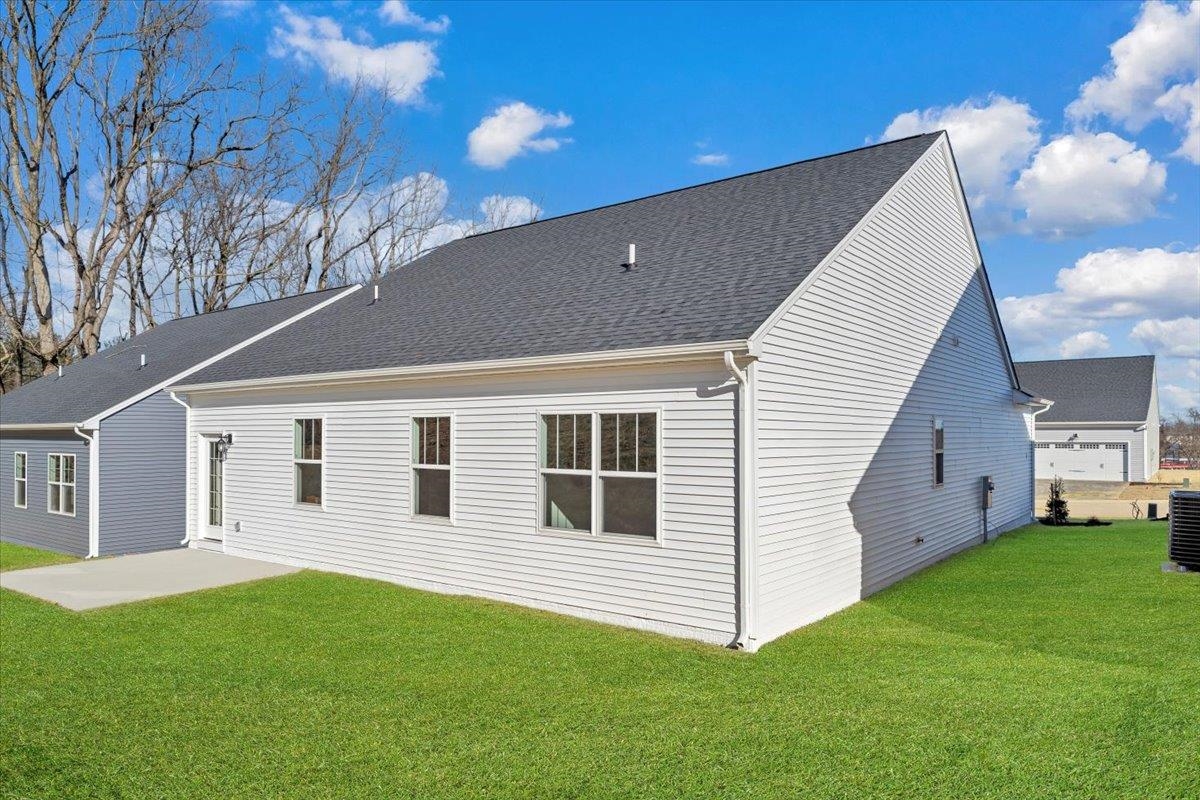 7379 King's Pointe Drive Fairlawn VA 24141