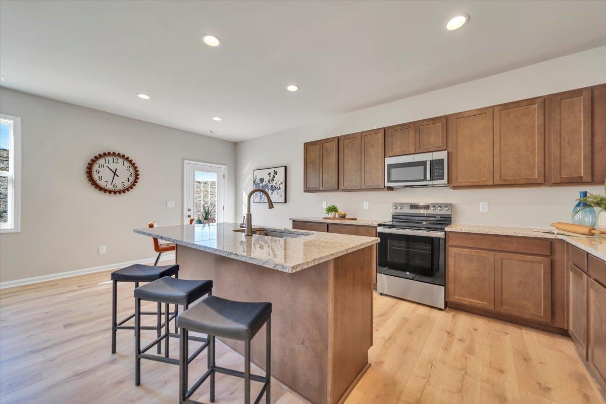 7379 King's Pointe Drive Fairlawn VA 24141