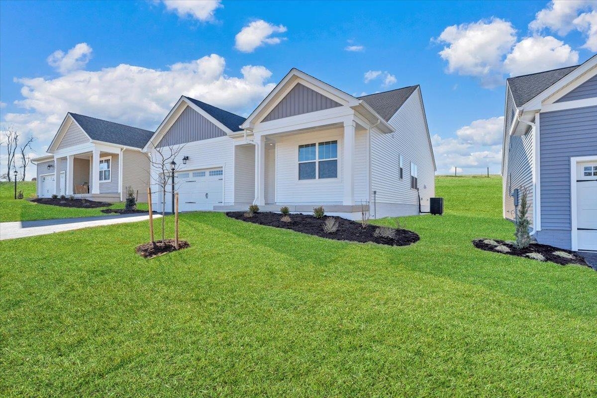 7379 King's Pointe Drive Fairlawn VA 24141