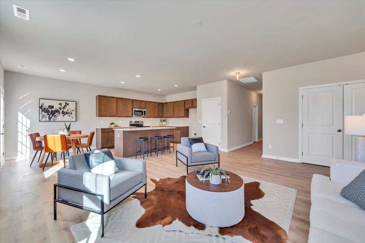 7379 King's Pointe Drive Fairlawn VA 24141