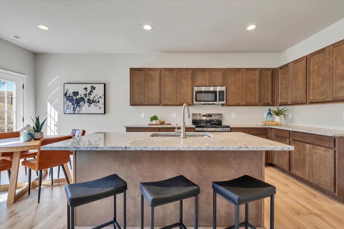 7379 King's Pointe Drive Fairlawn VA 24141