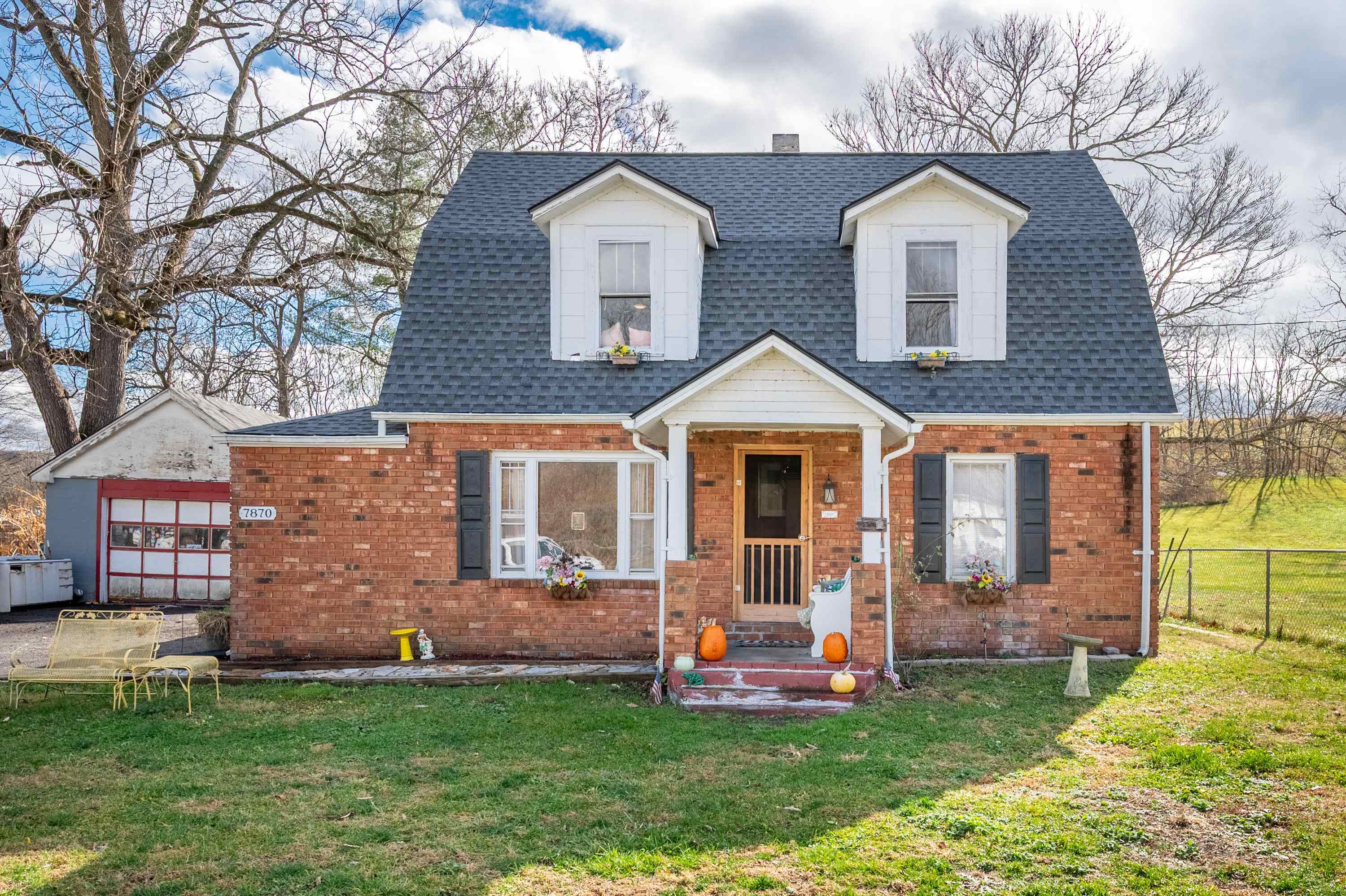 7870 Sifford Road Belspring VA 24058