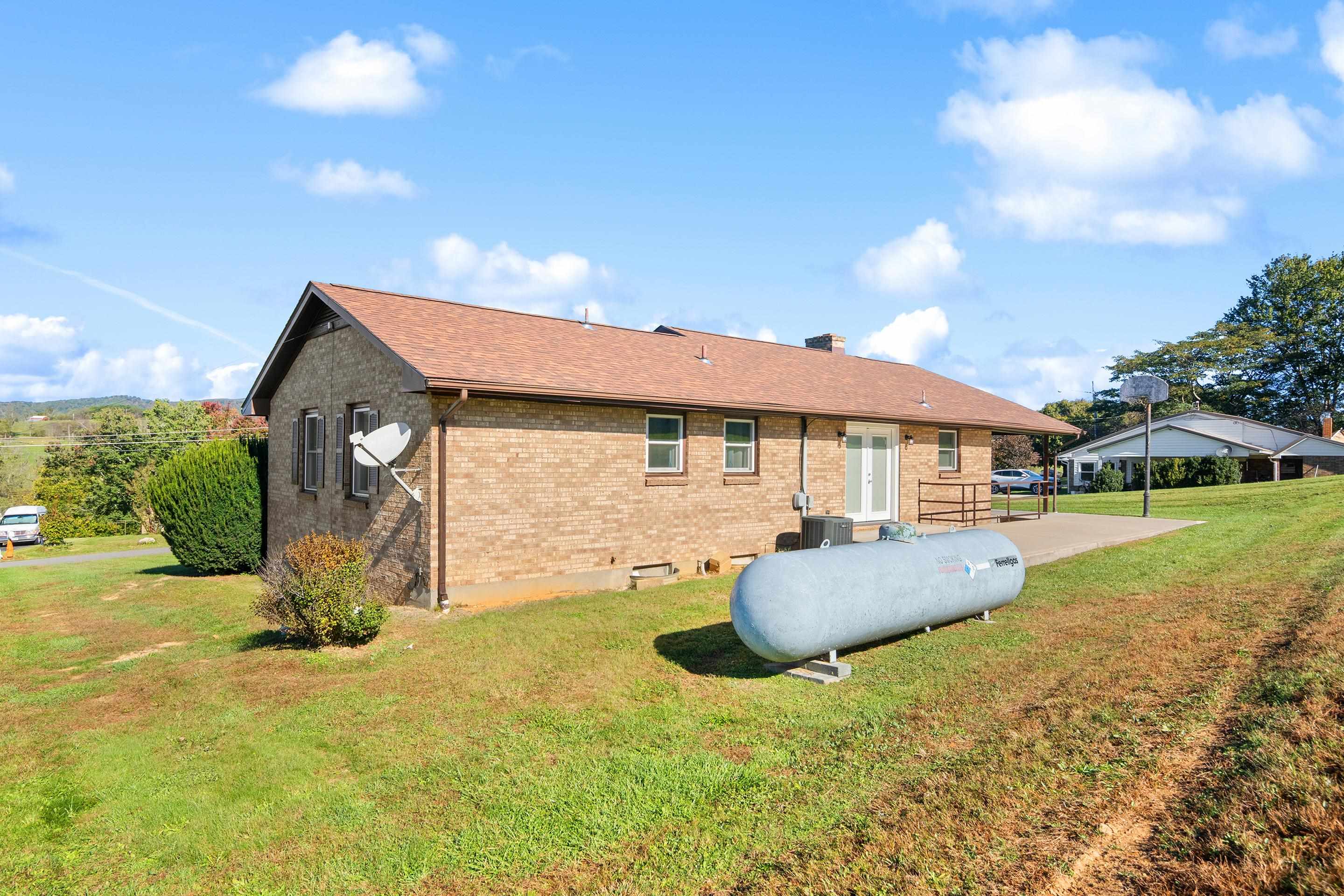 155 Green Acres Road Wytheville VA 24382