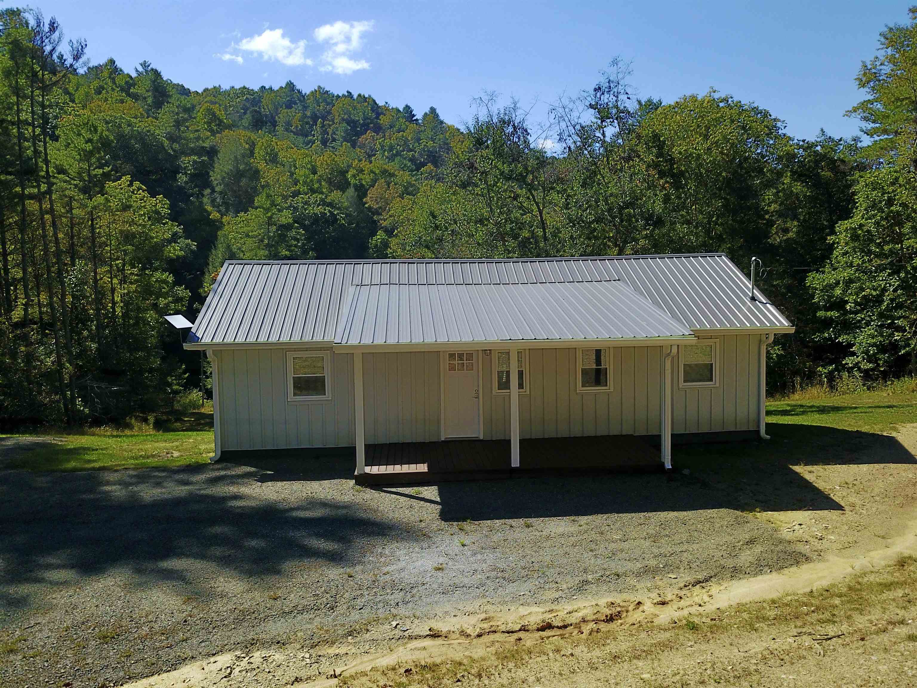 2331 Pot Rock Road Woodlawn VA 24381