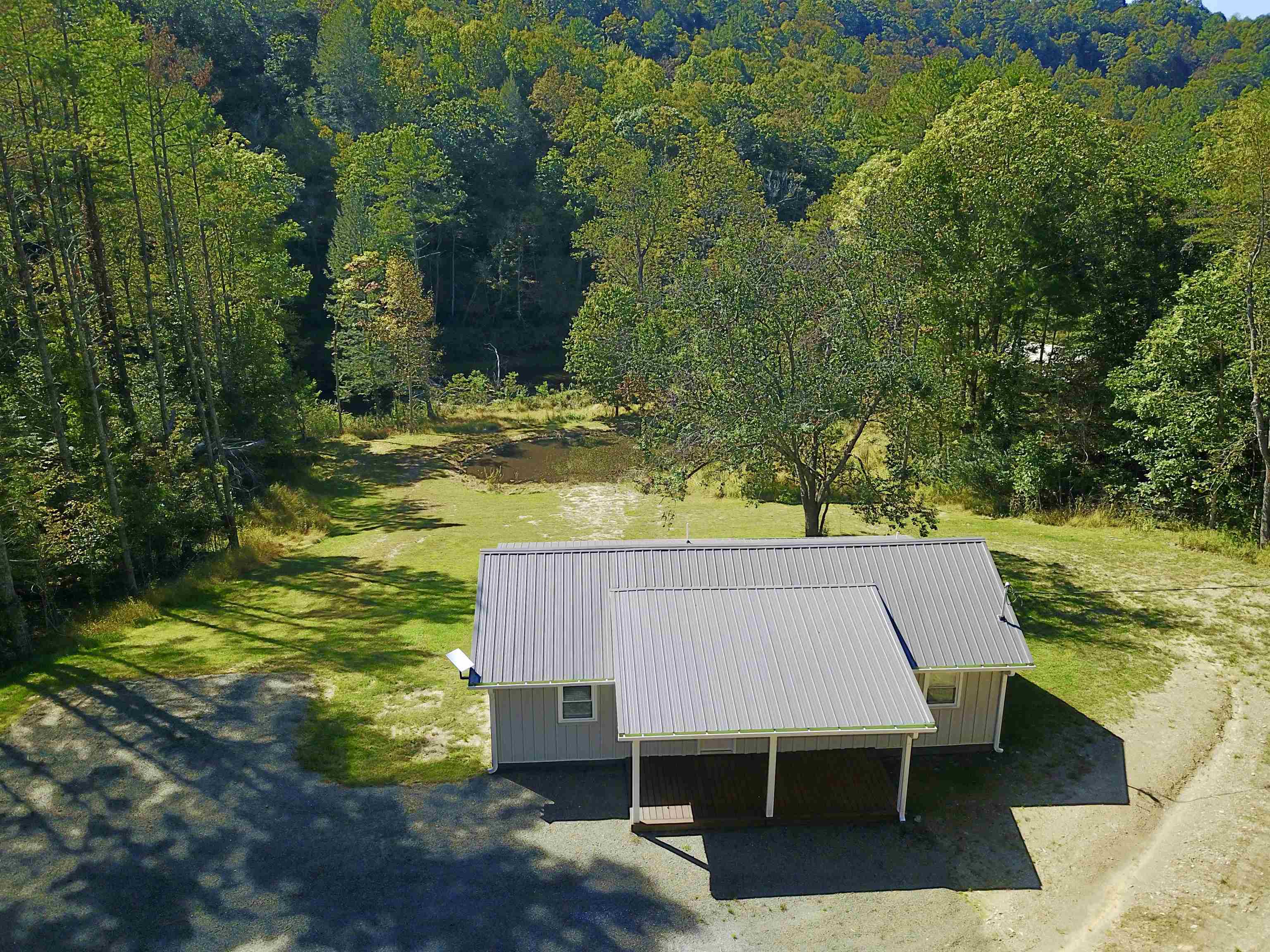 2331 Pot Rock Road Woodlawn VA 24381