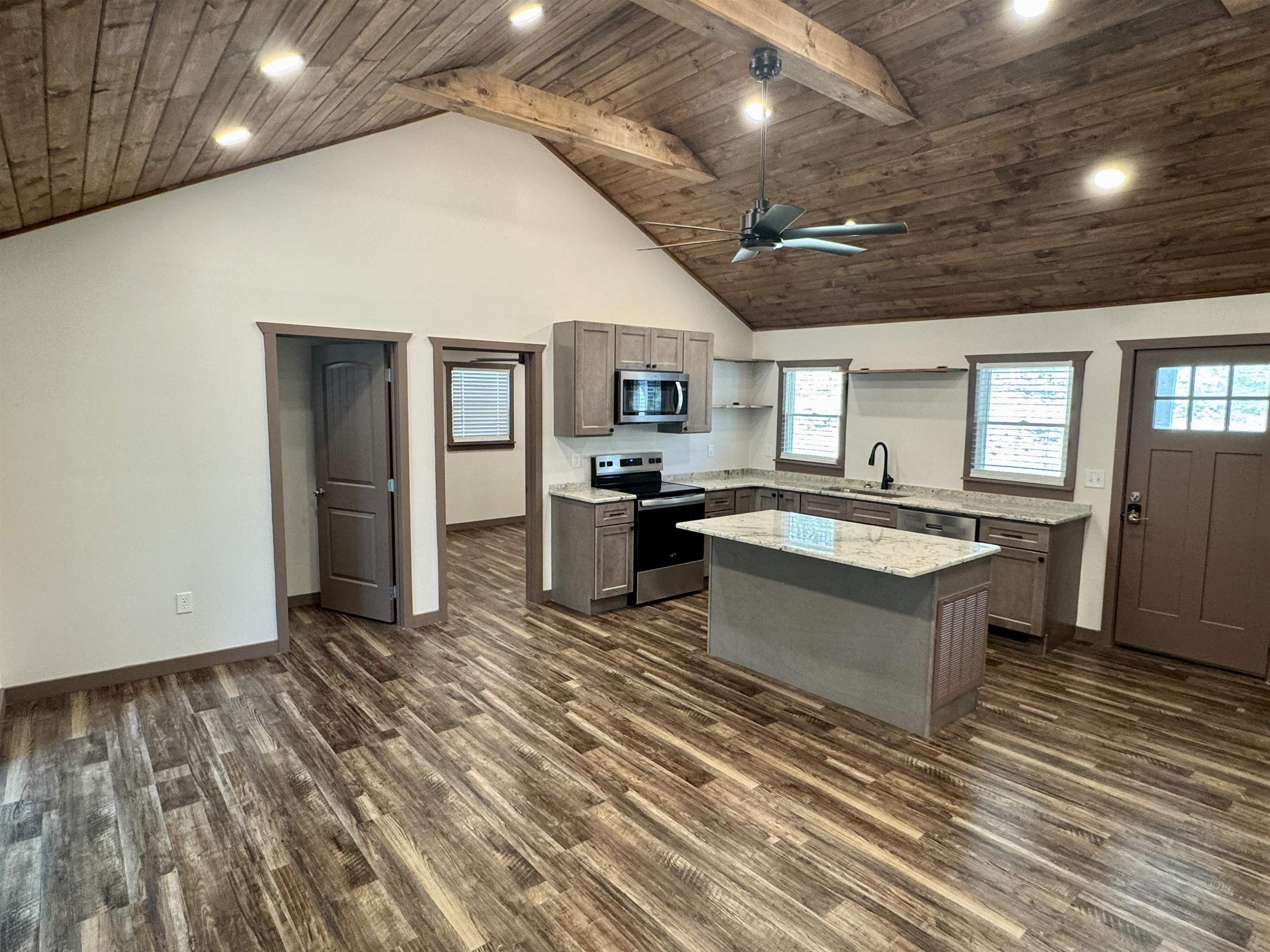 2331 Pot Rock Road Woodlawn VA 24381