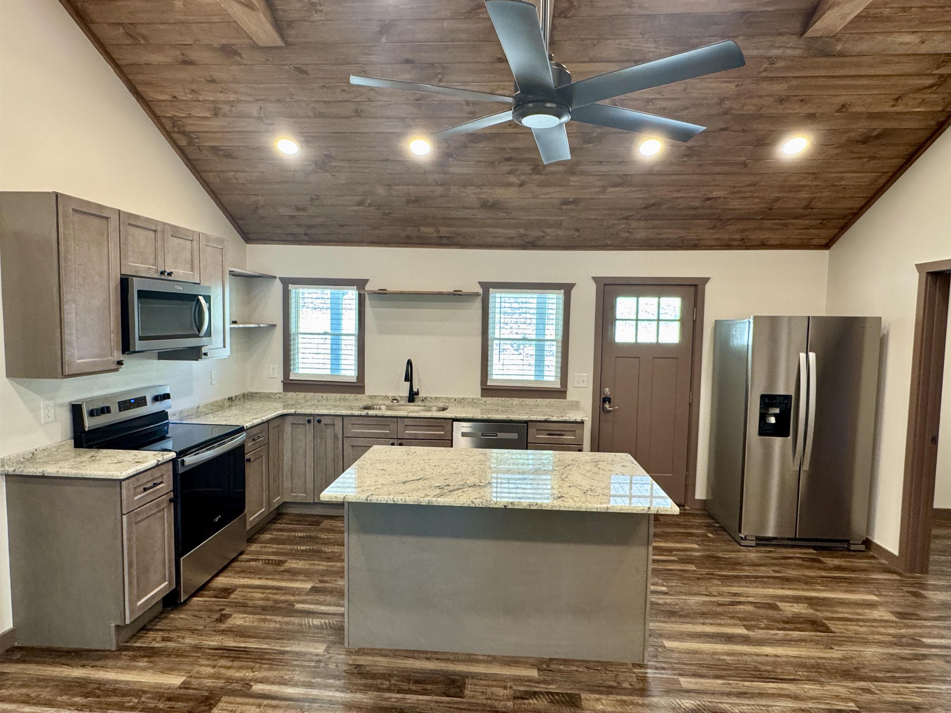 2331 Pot Rock Road Woodlawn VA 24381