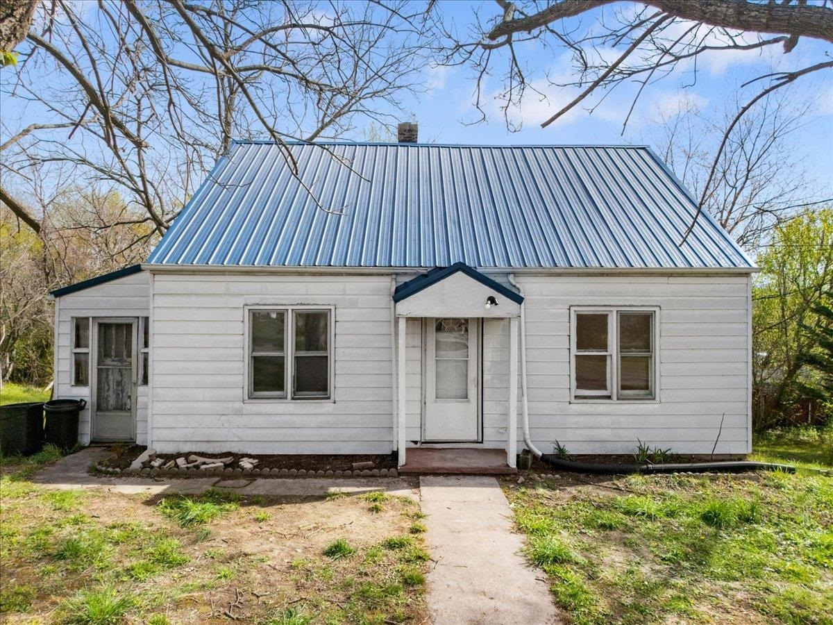 102 Linden Street Ripplemead VA 24150