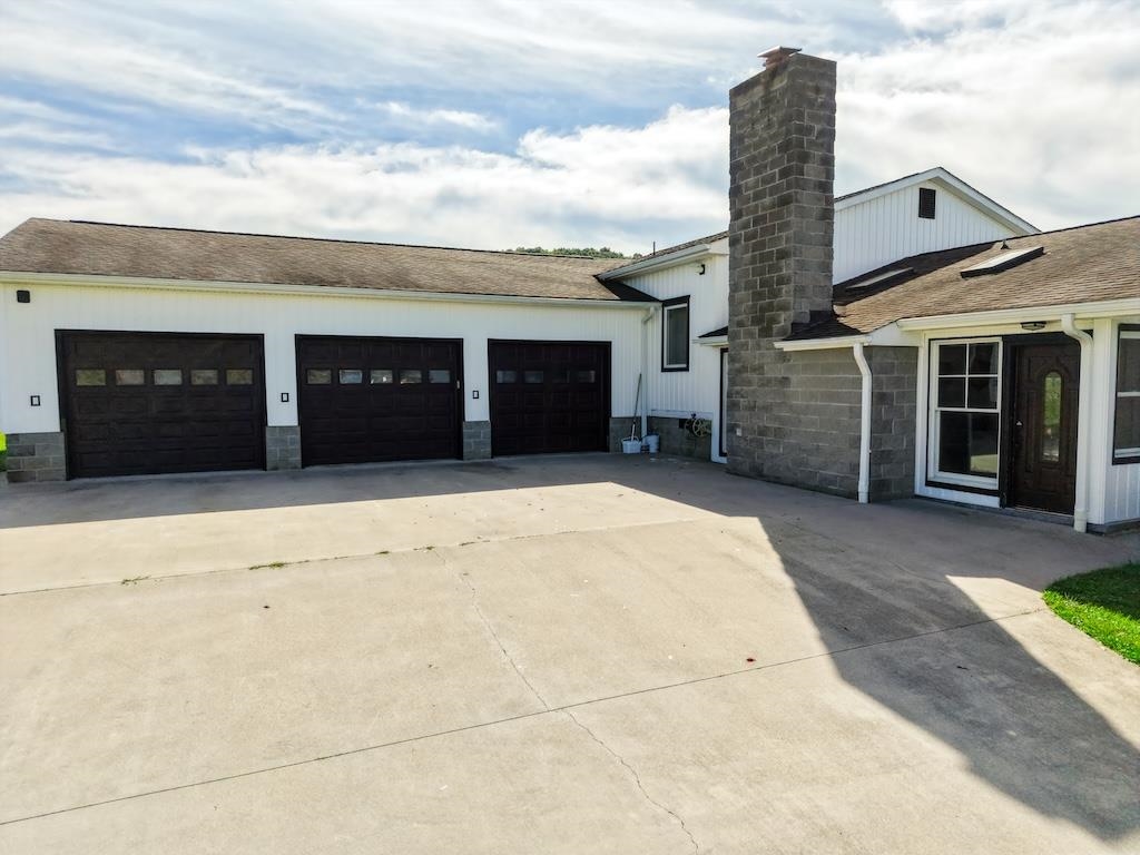 1421 Duncans Chapel Road Willis VA 24380