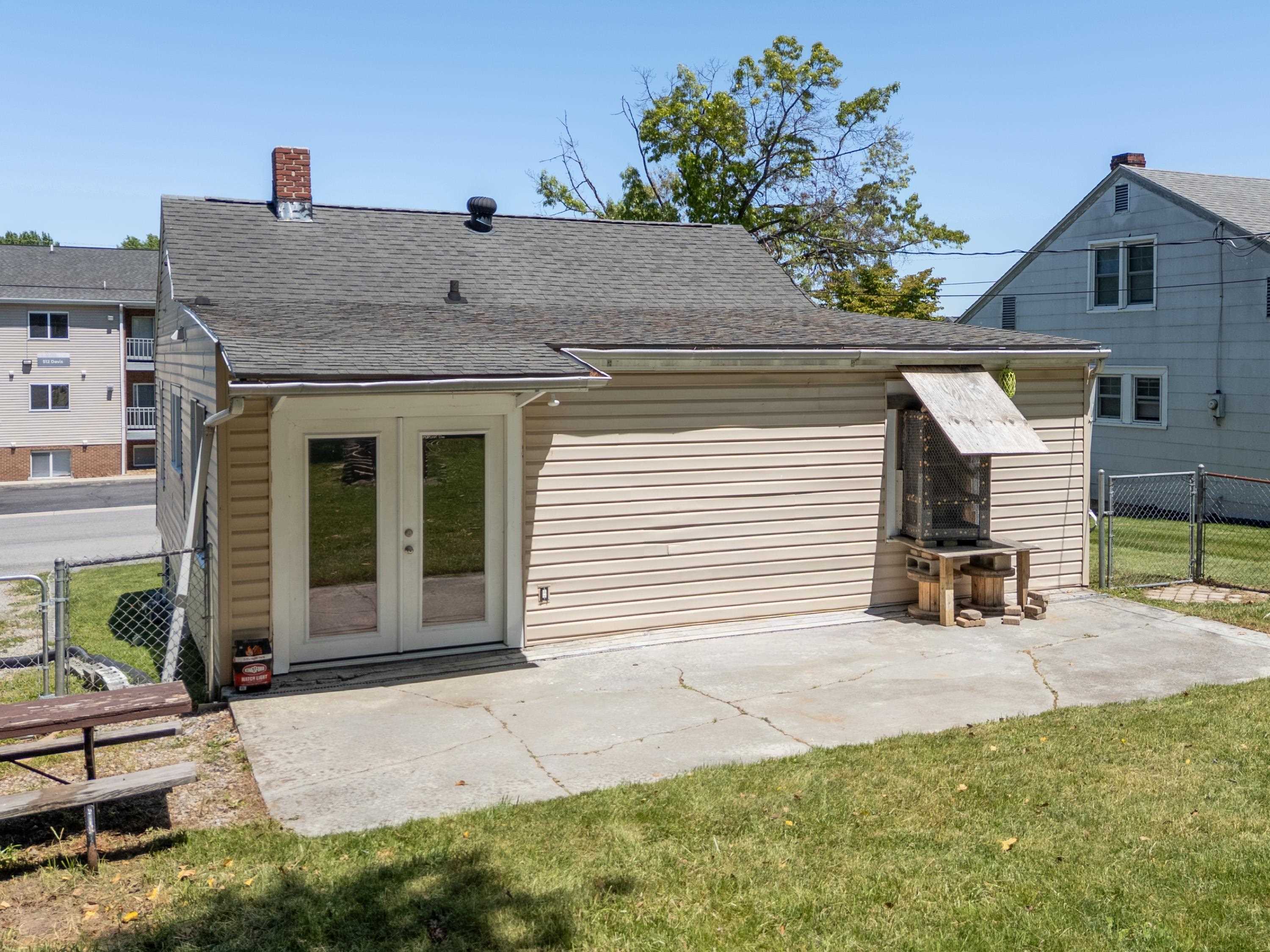 511 Davis Street Radford VA 24141