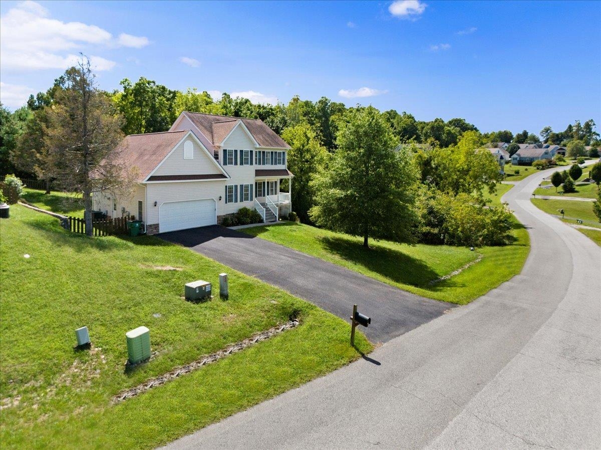 921 Crosscreek Drive Christiansburg VA 24073