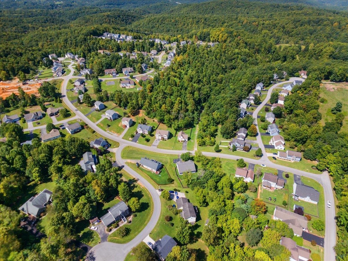 921 Crosscreek Drive Christiansburg VA 24073