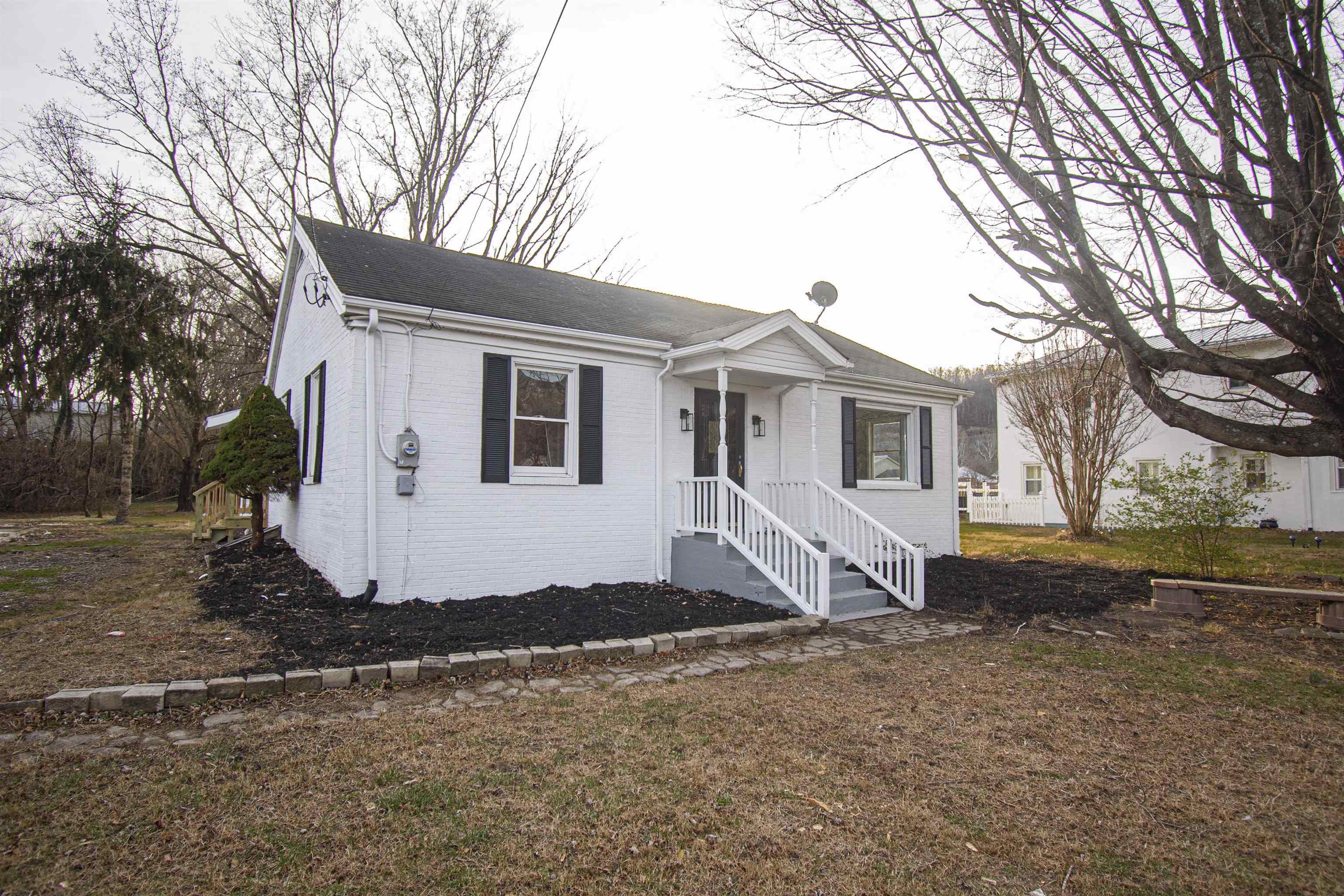 5291 Lafayette Road Elliston VA 24087