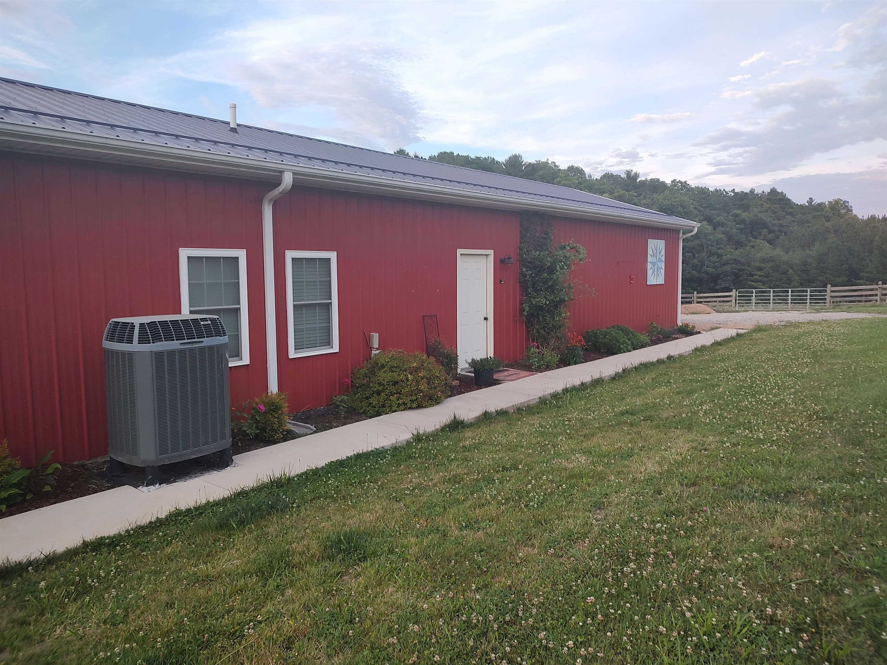 1140 Powder Mill Road Ivanhoe VA 24350