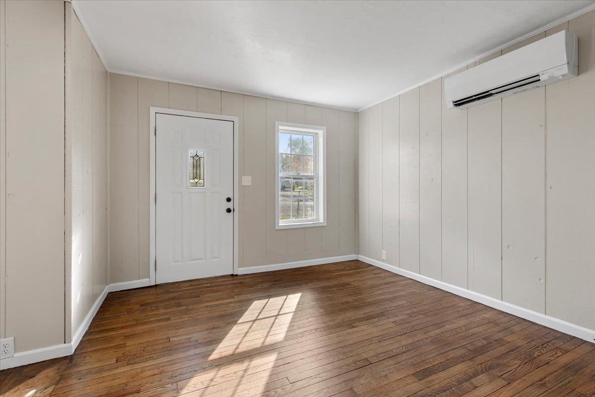 1802 Martin Avenue Radford VA 24141
