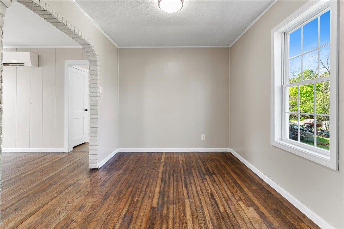 1802 Martin Avenue Radford VA 24141