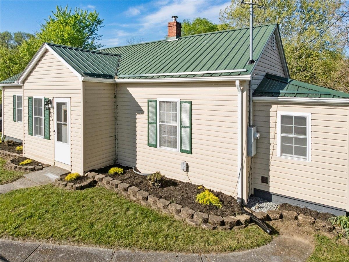 1802 Martin Avenue Radford VA 24141