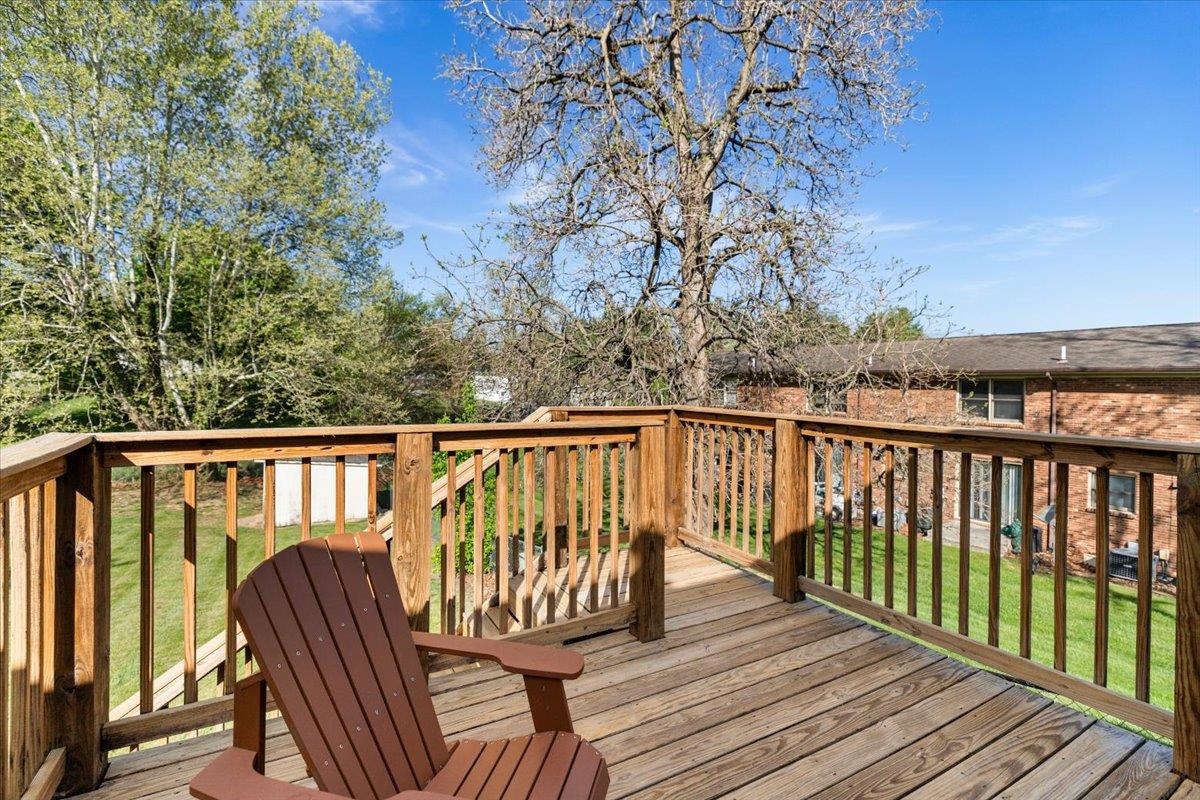 1802 Martin Avenue Radford VA 24141