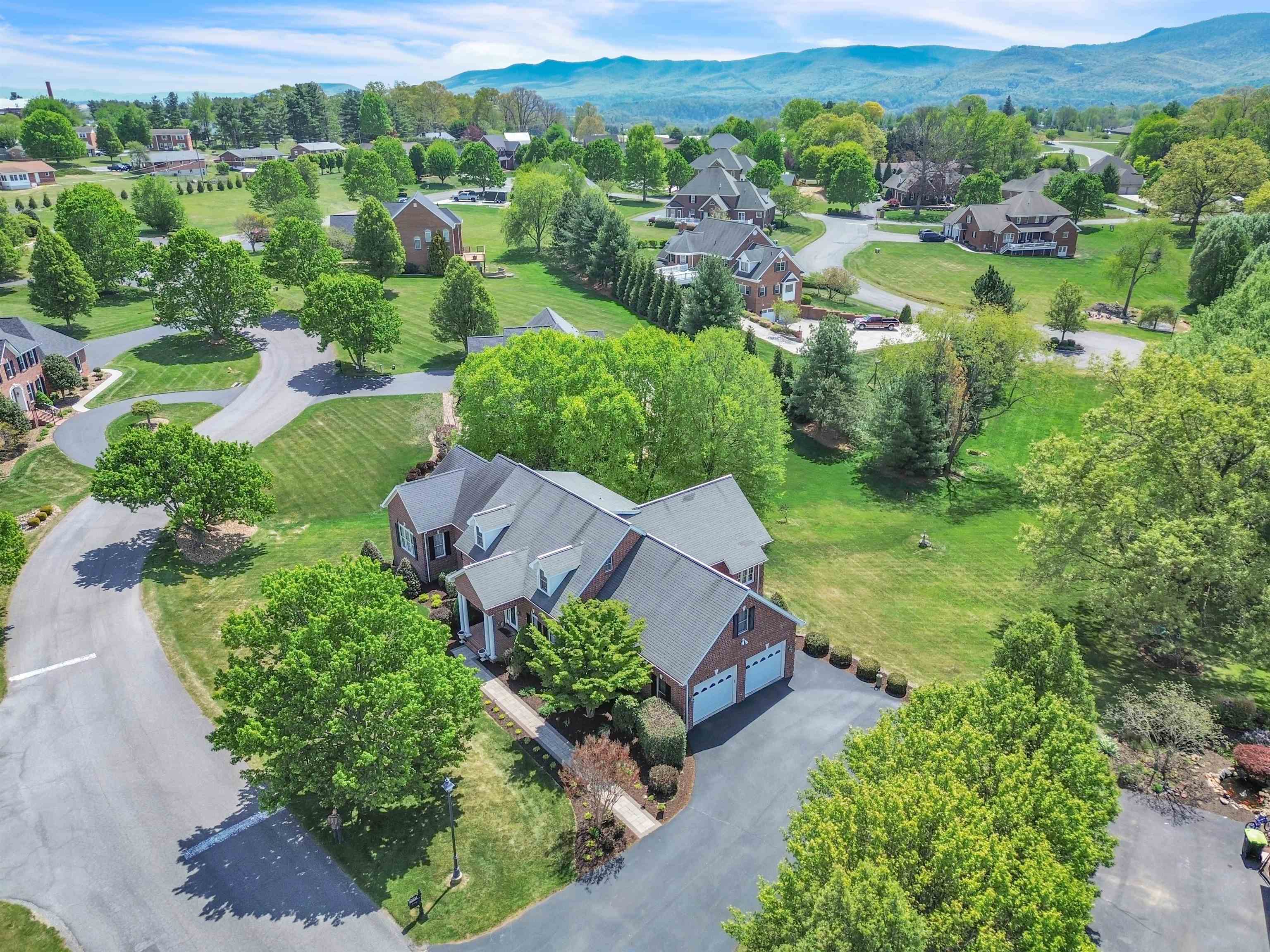 580 Loretto Drive Wytheville VA 24382
