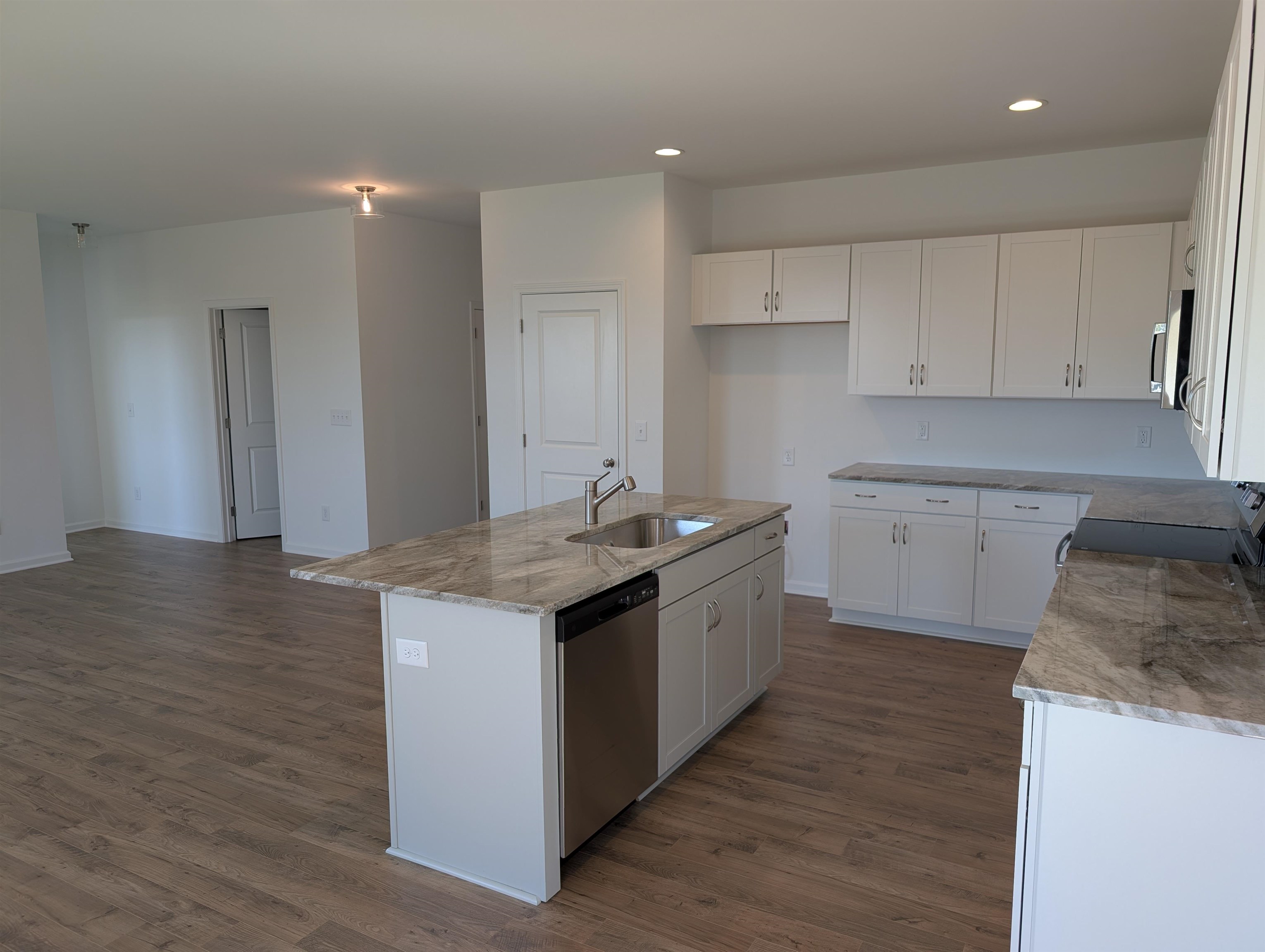 7402 King's Pointe Drive Fairlawn VA 24141