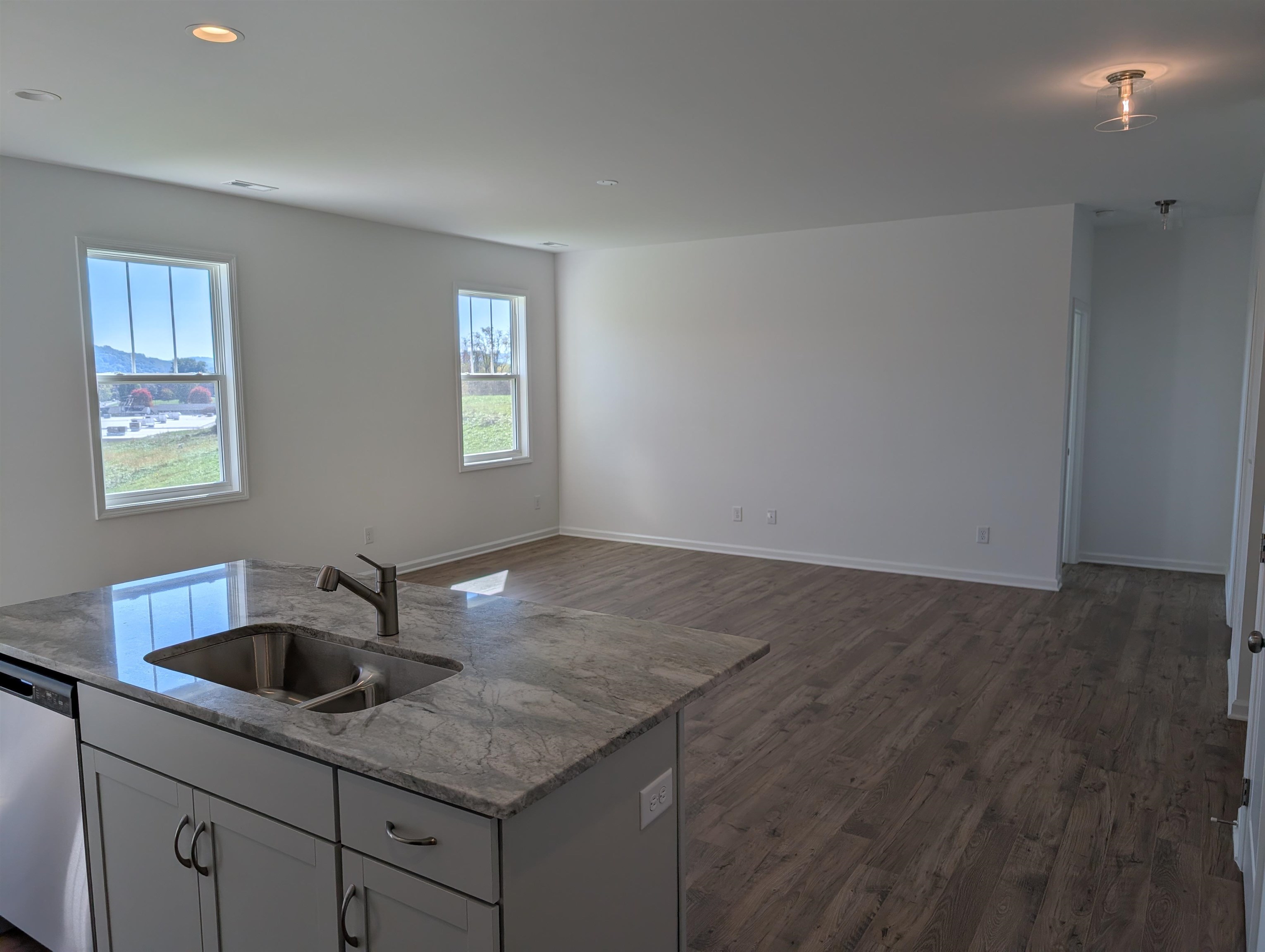 7402 King's Pointe Drive Fairlawn VA 24141