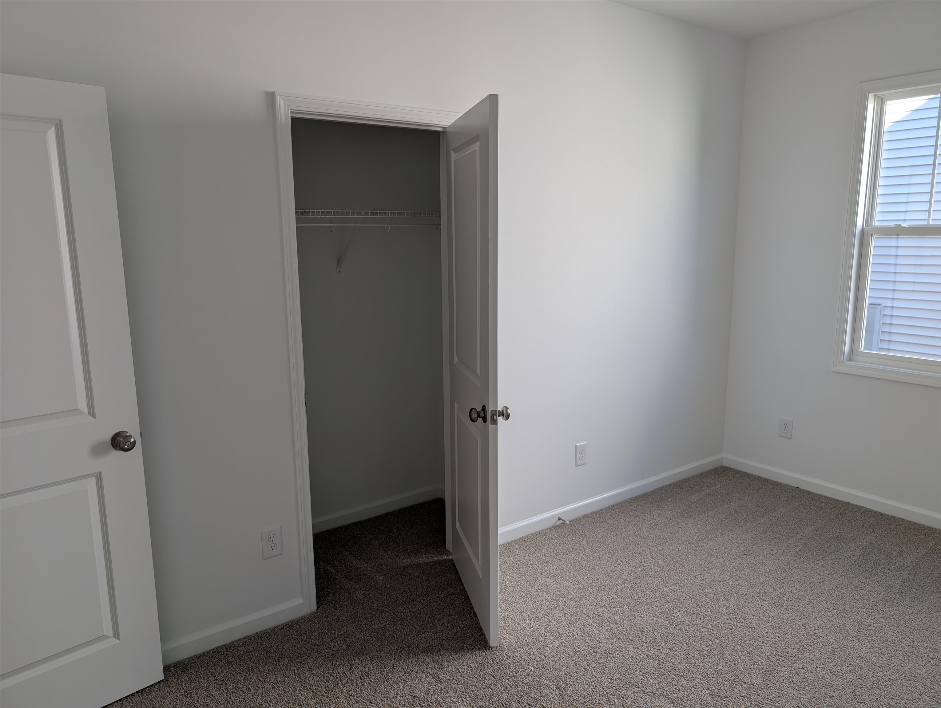 7402 King's Pointe Drive Fairlawn VA 24141