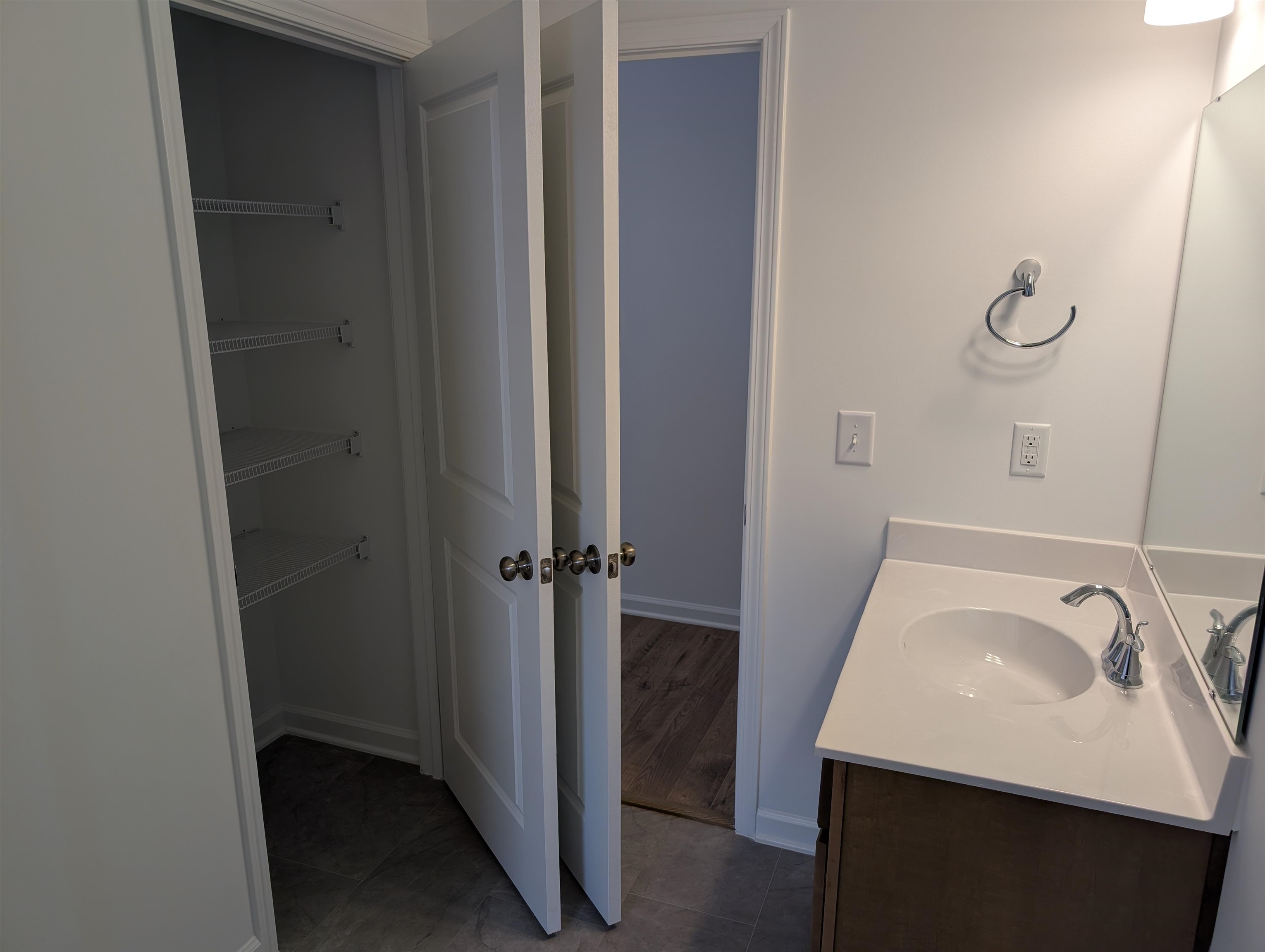 7402 King's Pointe Drive Fairlawn VA 24141
