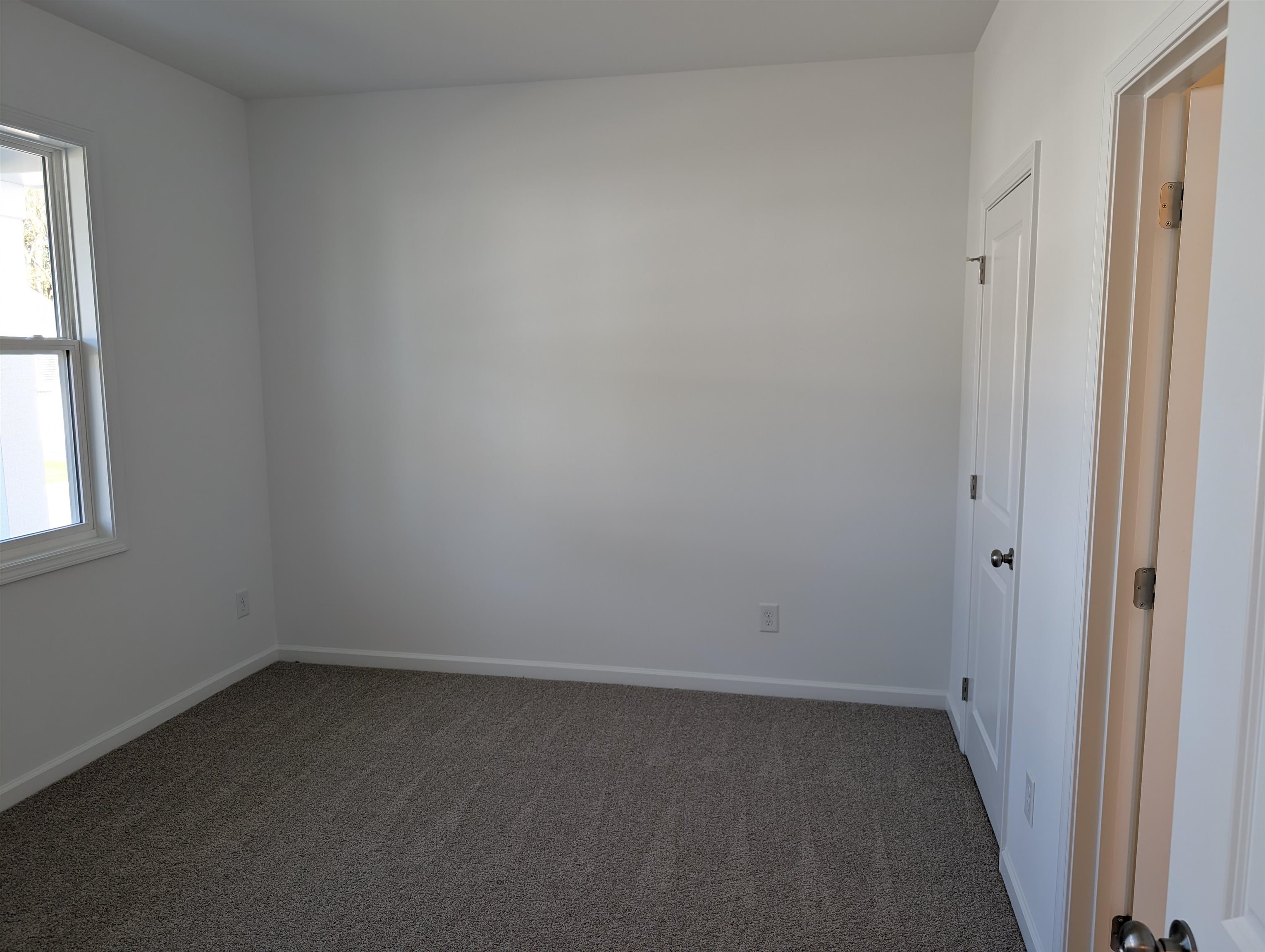 7402 King's Pointe Drive Fairlawn VA 24141