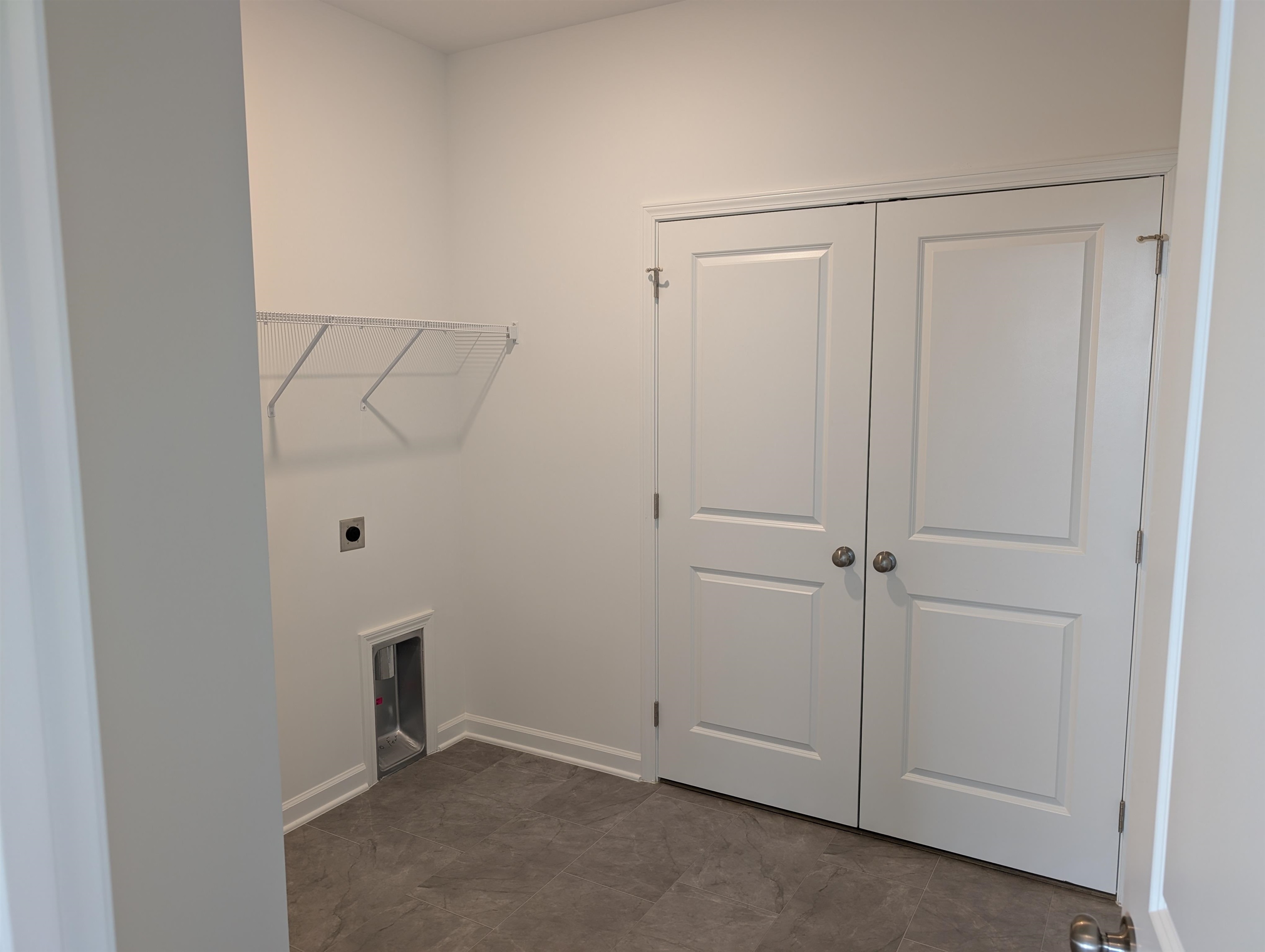 7402 King's Pointe Drive Fairlawn VA 24141
