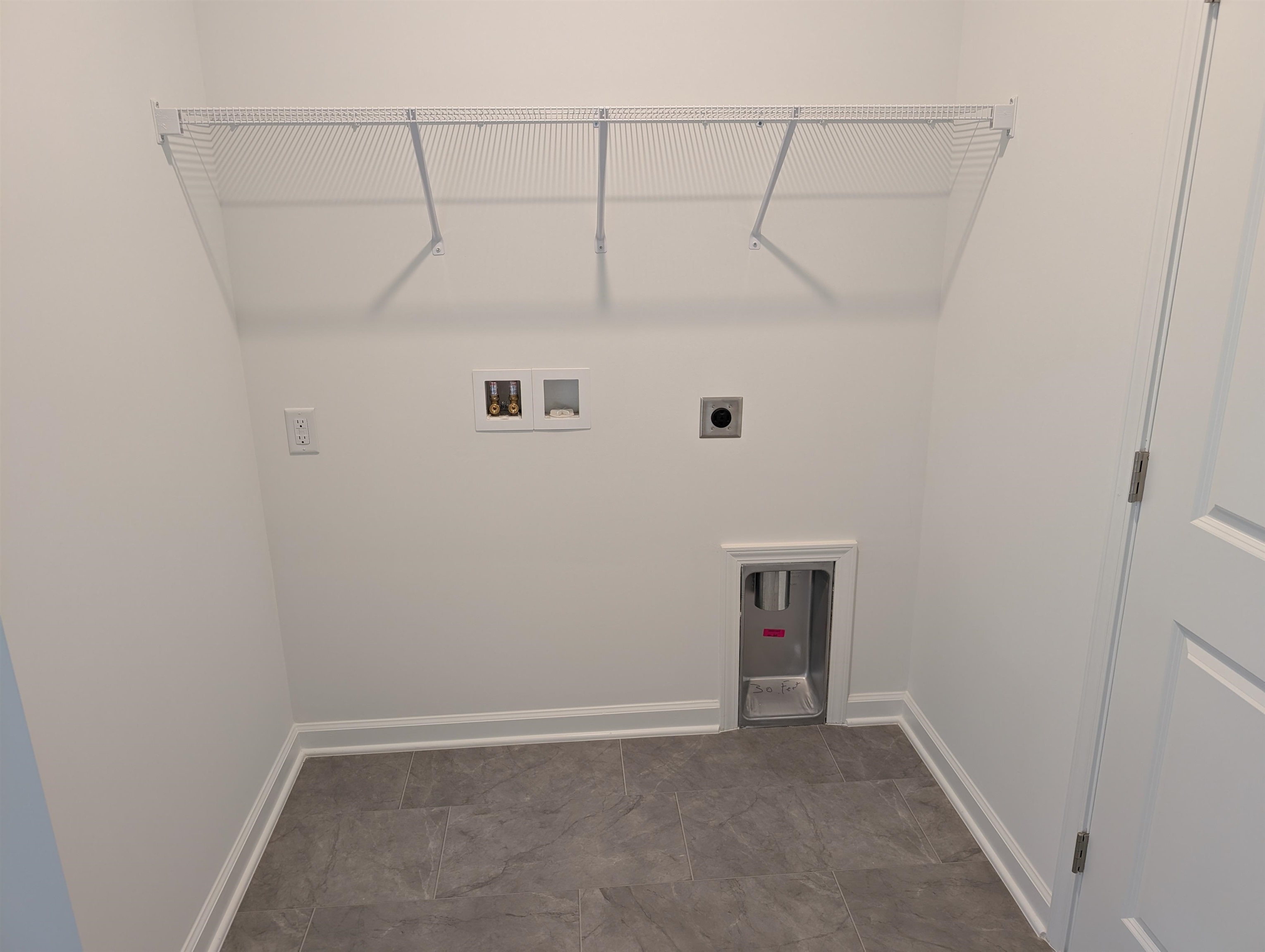 7402 King's Pointe Drive Fairlawn VA 24141