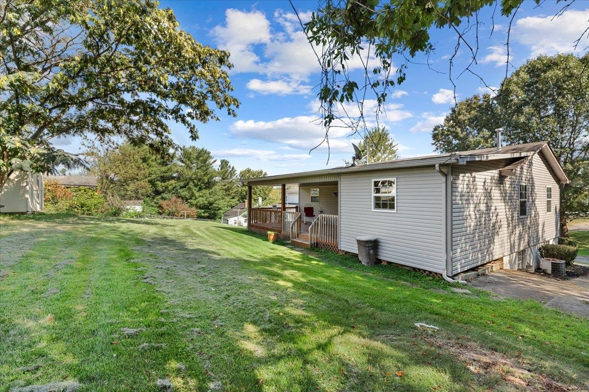 7521 Brandon Road Fairlawn VA 24141