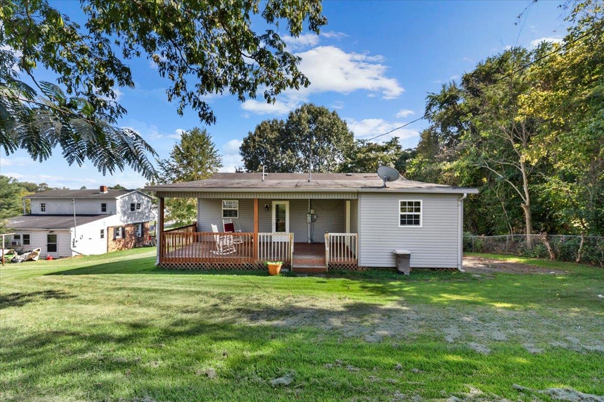 7521 Brandon Road Fairlawn VA 24141