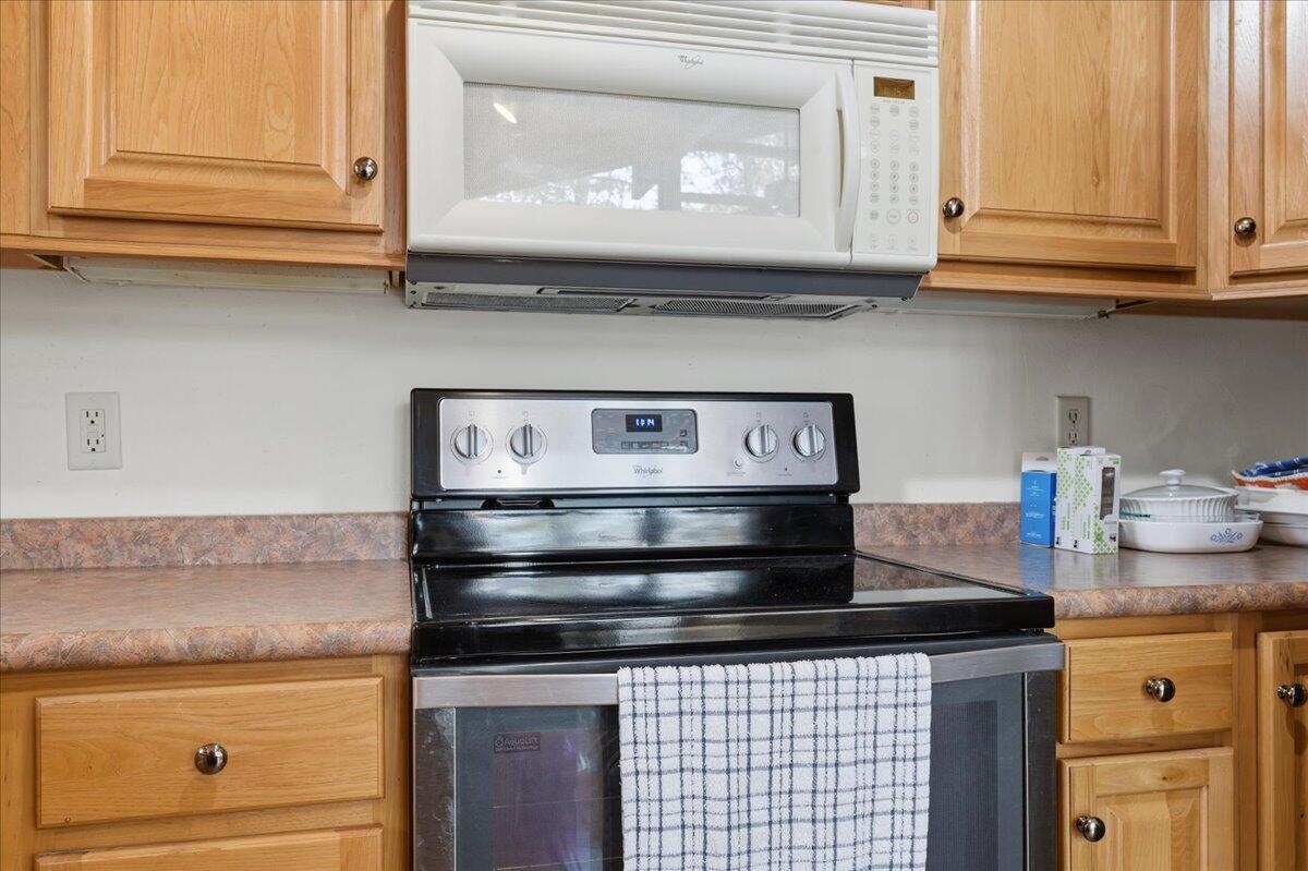 307 Meadow Point Drive Moneta VA 24121