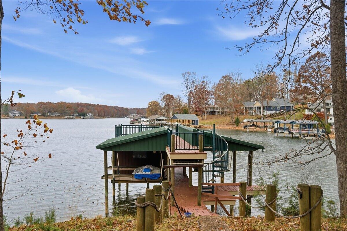 307 Meadow Point Drive Moneta VA 24121