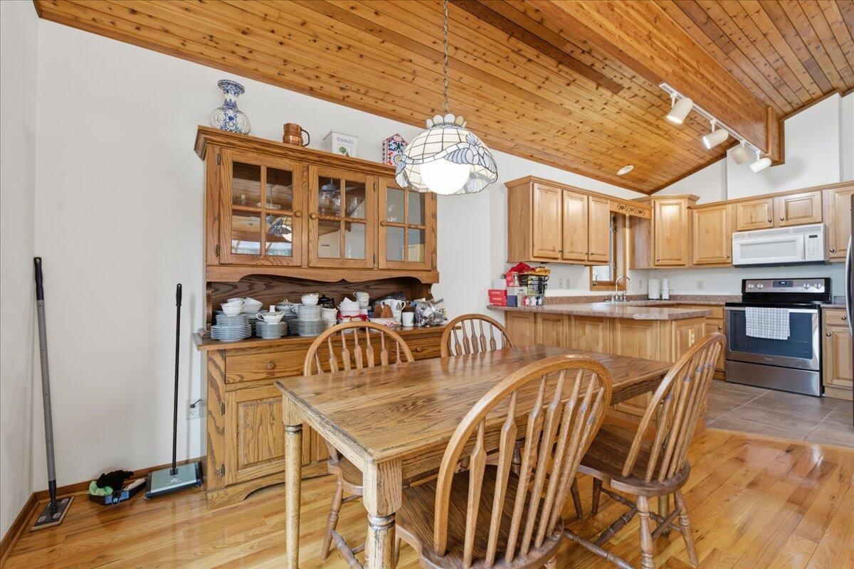 307 Meadow Point Drive Moneta VA 24121