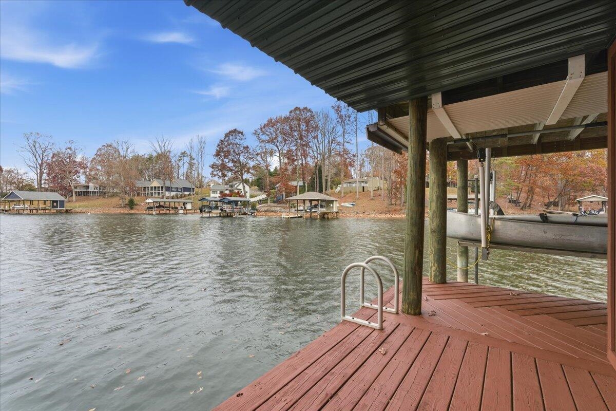 307 Meadow Point Drive Moneta VA 24121