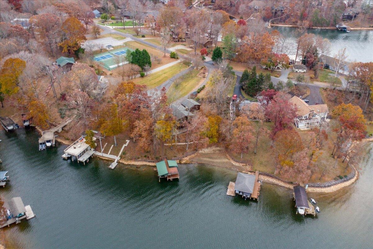 307 Meadow Point Drive Moneta VA 24121